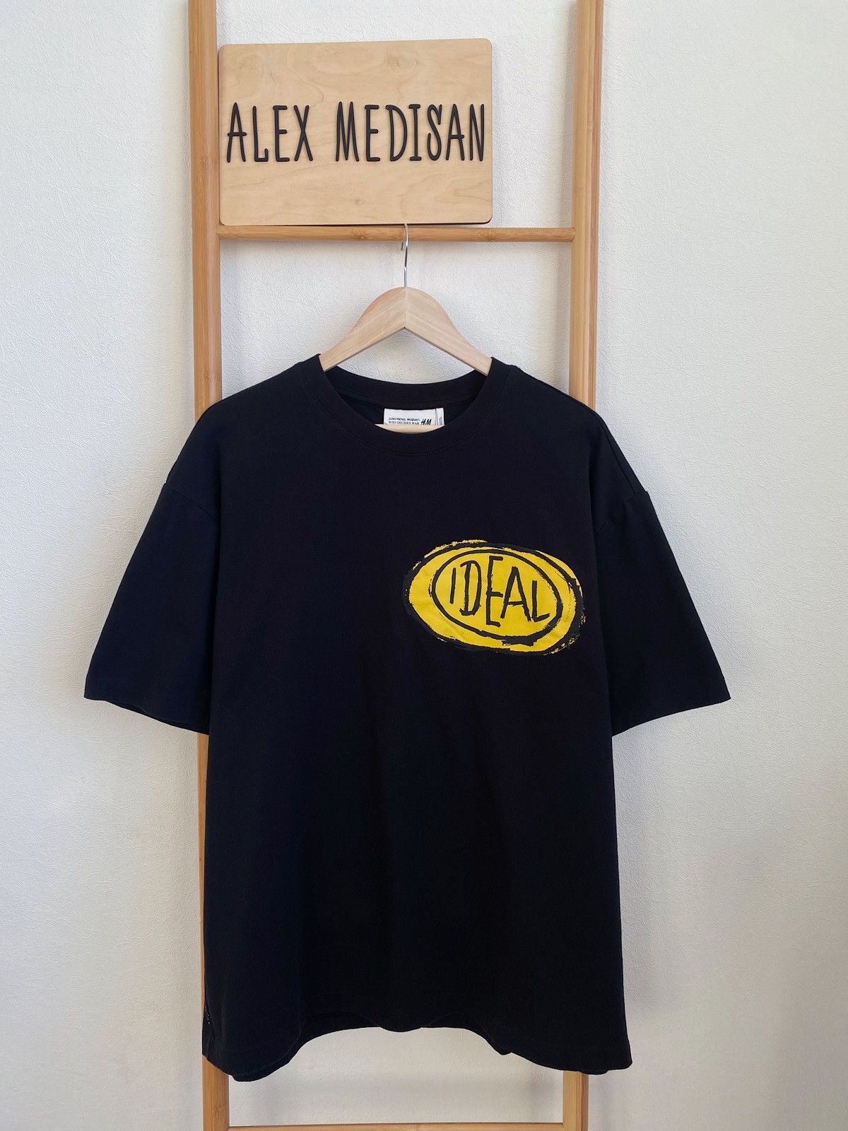 H&M × Jean-Michel Basquiat × Who Decides War WHO DECIDES WAR x BASQUIAT x H&M RELAXED FIT COTTON T-SHIRT Size US L / EU 52-54 / 3 - 2 Thumbnail