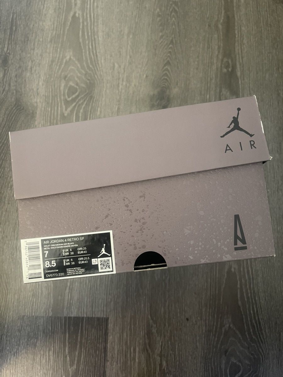A Ma Maniere × Jordan Brand A Ma Maniere Jordan 4 “Violet Ore” Size 7 Size US 7 / EU 40 - 4 Thumbnail