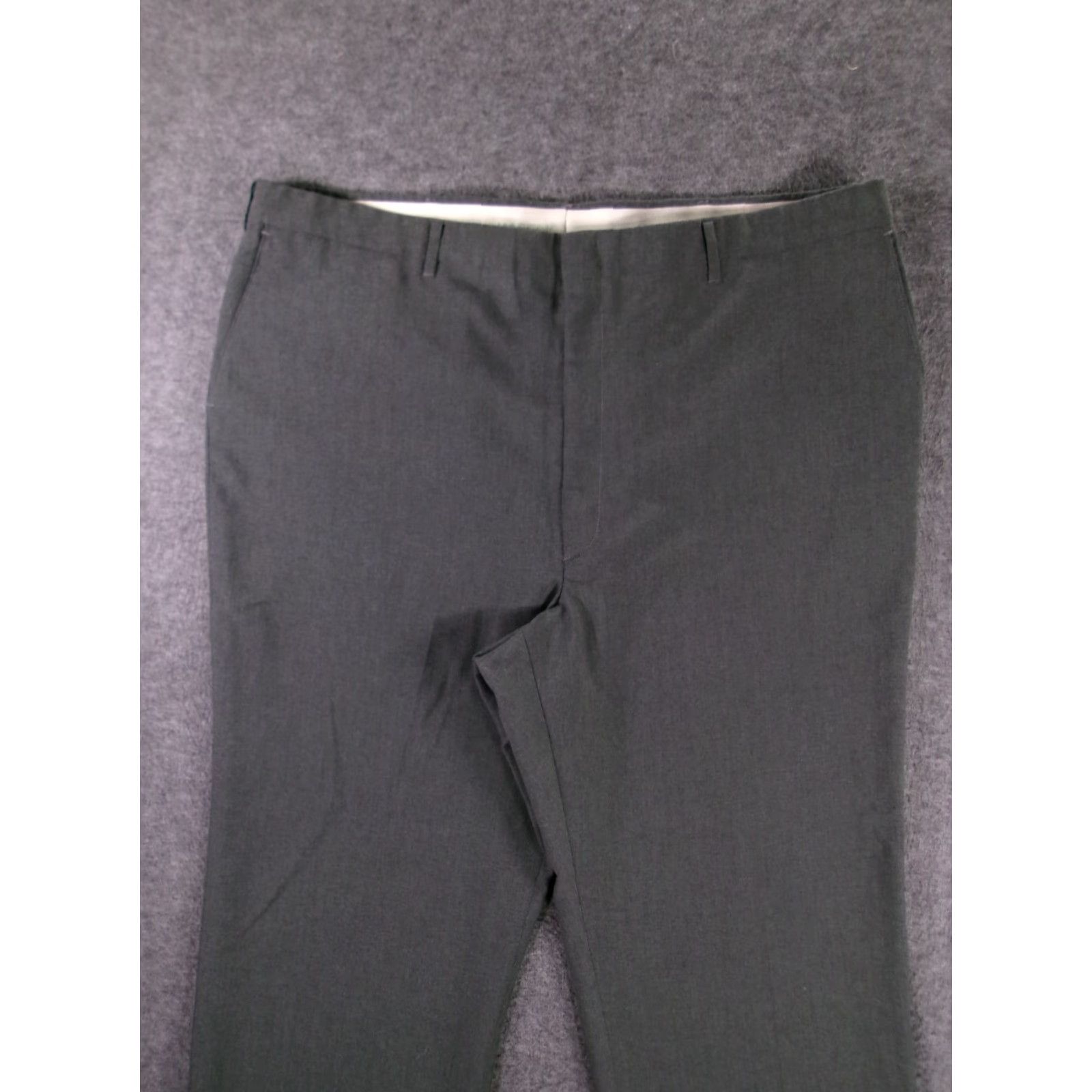 Haggar VINTAGE Haggar Pants Men 44X20 Gray Wool Blend Dress Trousers Slacks USA Made Size US 44 / EU 60 - 2 Thumbnail