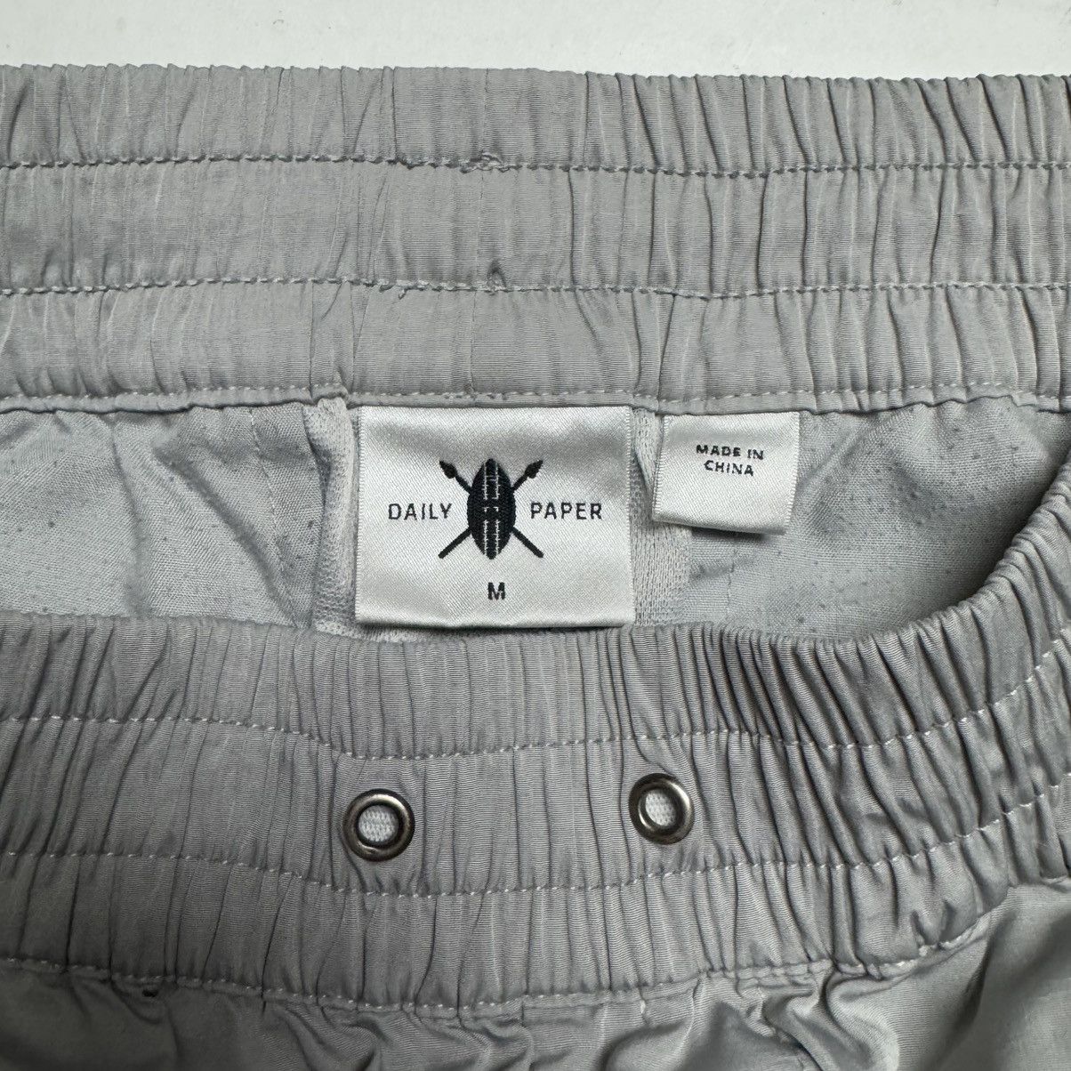 Daily Paper RARE Daily Paper Wide Leg 3 Way Convertible Zip Off Pants Size US 30 / EU 46 - 7 Thumbnail