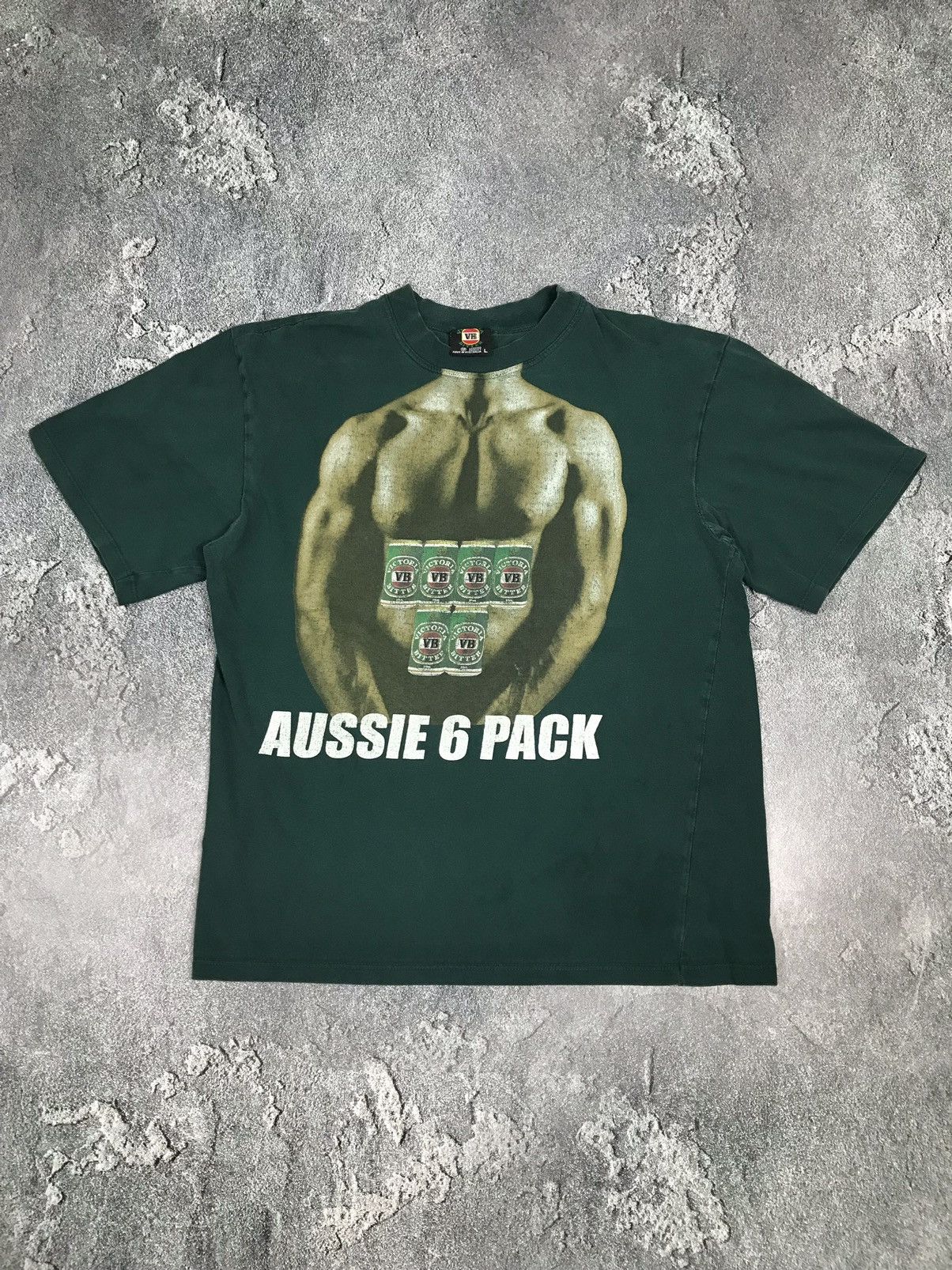 Vintage Aussie 6 Pack Victoria Bitter Vintage Printed Tshirt Size US L / EU 52-54 / 3 - 1 Thumbnail