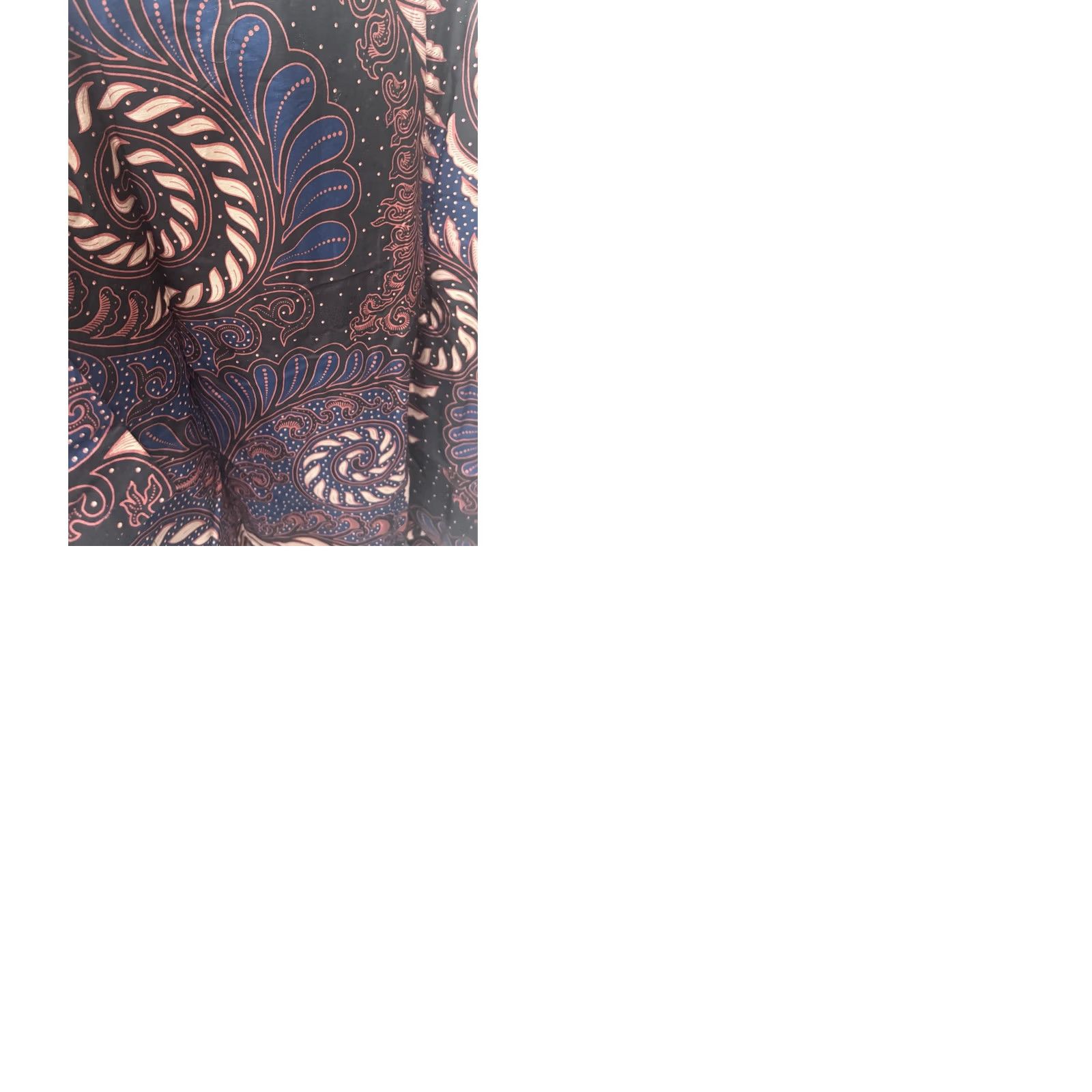 Nique NWT Talenta Kenana Batik Unique SHORT SLEEVE BUTTON UP SHIRT 2XL XXL Mens Multicolor Batik Kenana NWT Talenta Shirt Size US XXL / EU 58 / 5 - 10 Thumbnail