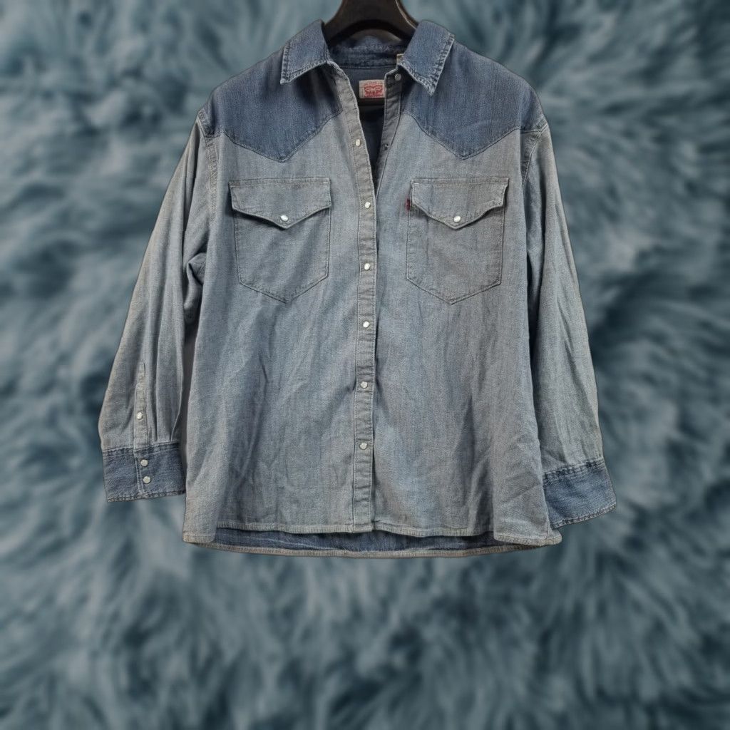 Levi's Levi's Western Pearl Snap Shirt Top Womens Plus Size 1X Light Blue Denim Stretch Shirt Women Cowboy Western Mens? Size XL / US 12-14 / IT 48-50 - 1 Thumbnail