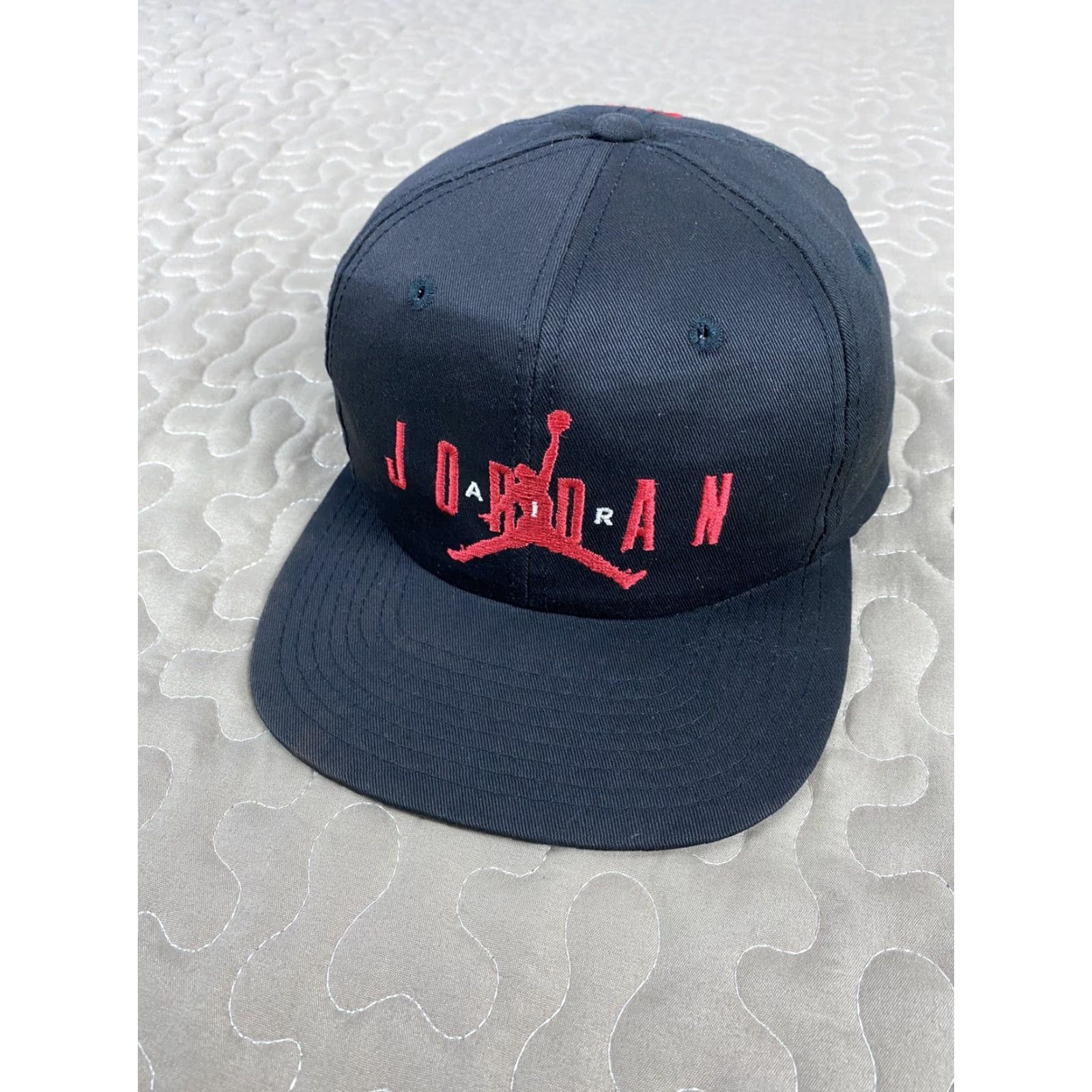 Nike VINTAGE Nike Air Michael Jordan OG Snapback Hat Cap Black Jumpman Logo 90s Mens One Size Cap Size ONE SIZE - 4 Thumbnail