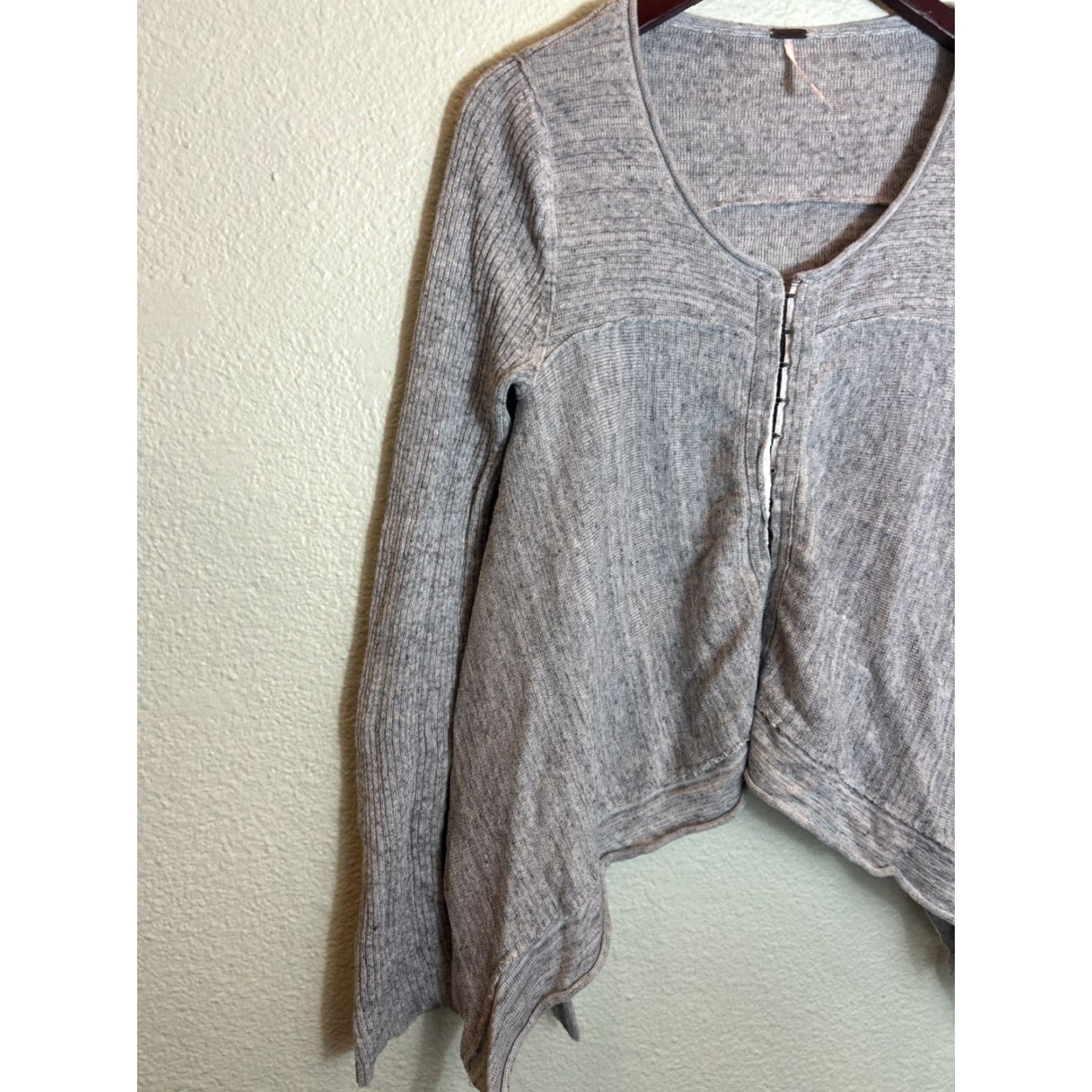 Free People Free People Women’s Small Gray Long Sleeve Full Clasp Gray Sweatshirt Size S / US 4 / IT 40 - 2 Thumbnail