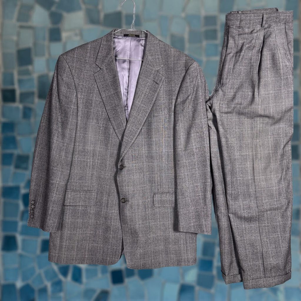 Hart Schaffner Marx Hart Schaffner Marx Suit Men 42R 34x28 Raised Napped Wool Gray Trumpeter Gold Size 42R - 1 Thumbnail