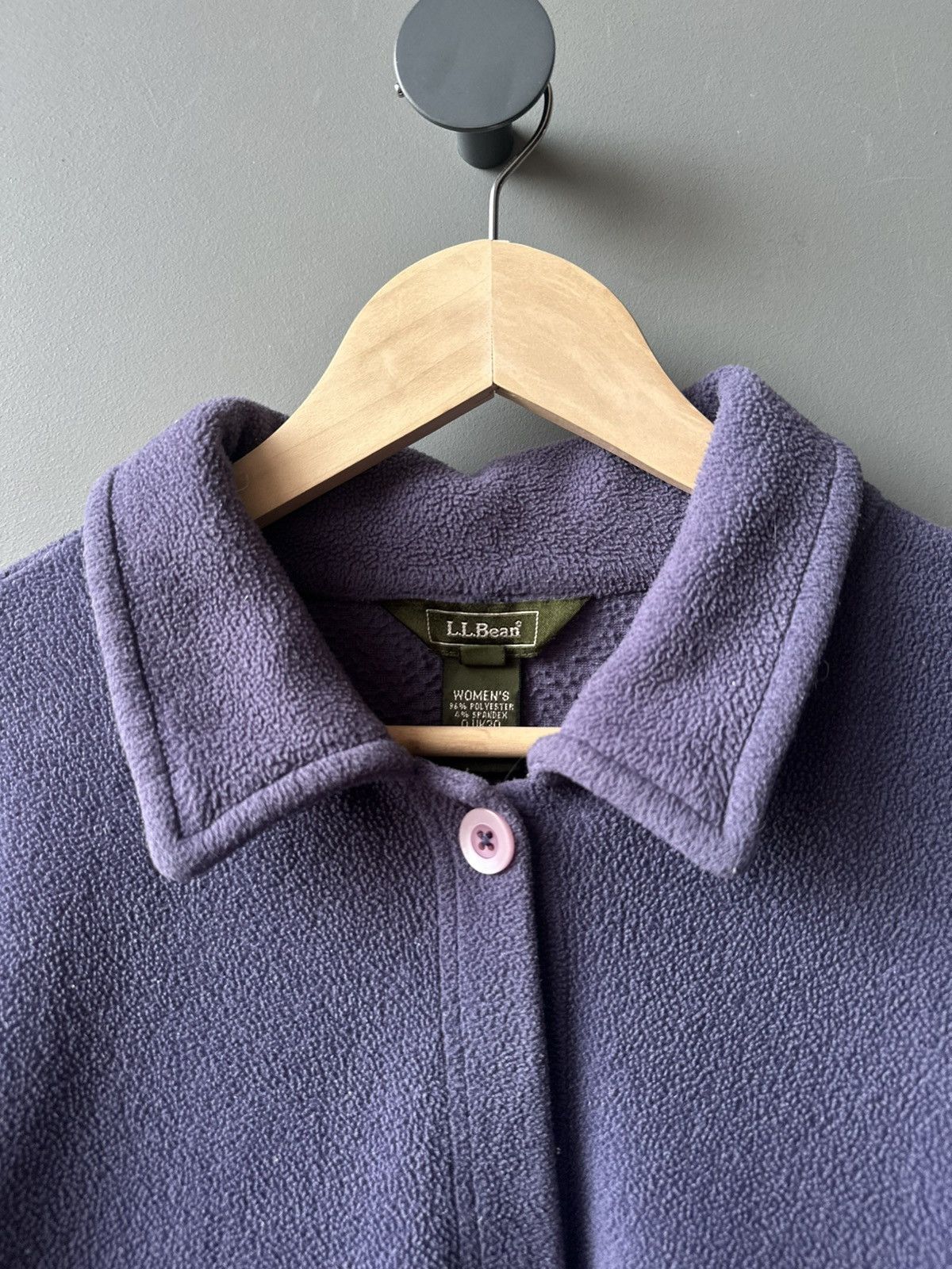 L.L. Bean Vintage L.L.Bean Women’s Purple Fleece Button Jacket Pockets Size L / US 10 / IT 46 - 4 Thumbnail