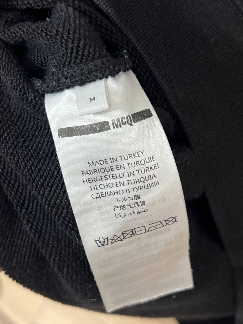Alexander McQueen Alexander McQueen MCQ Logo Avant Garde Crewneck Luxury Size US M / EU 48-50 / 2 - 9 Thumbnail