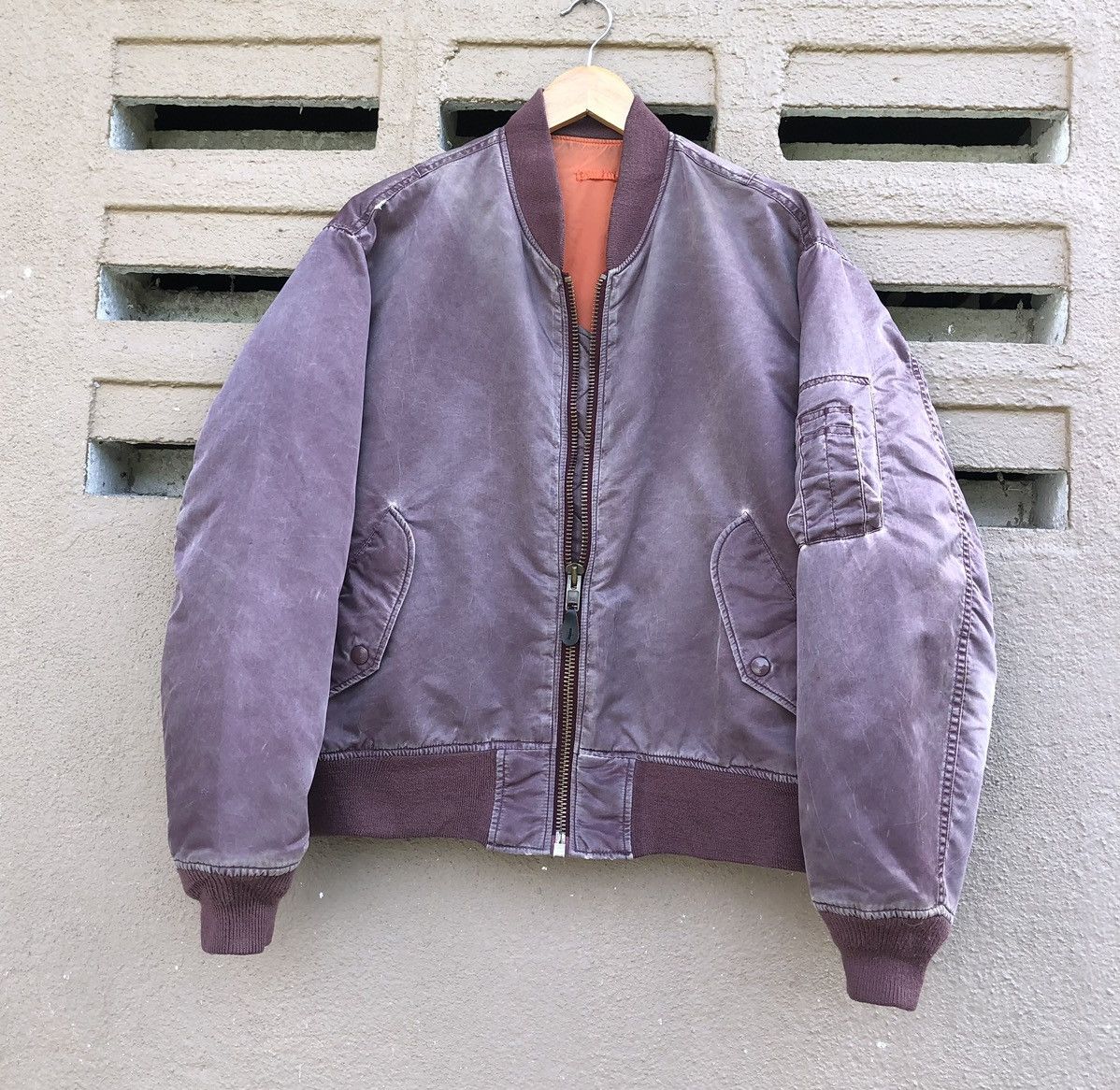 Vintage Vintage Sun Faded Ma-1 Bomber Jacket By Unique Size US M / EU 48-50 / 2 - 9 Thumbnail