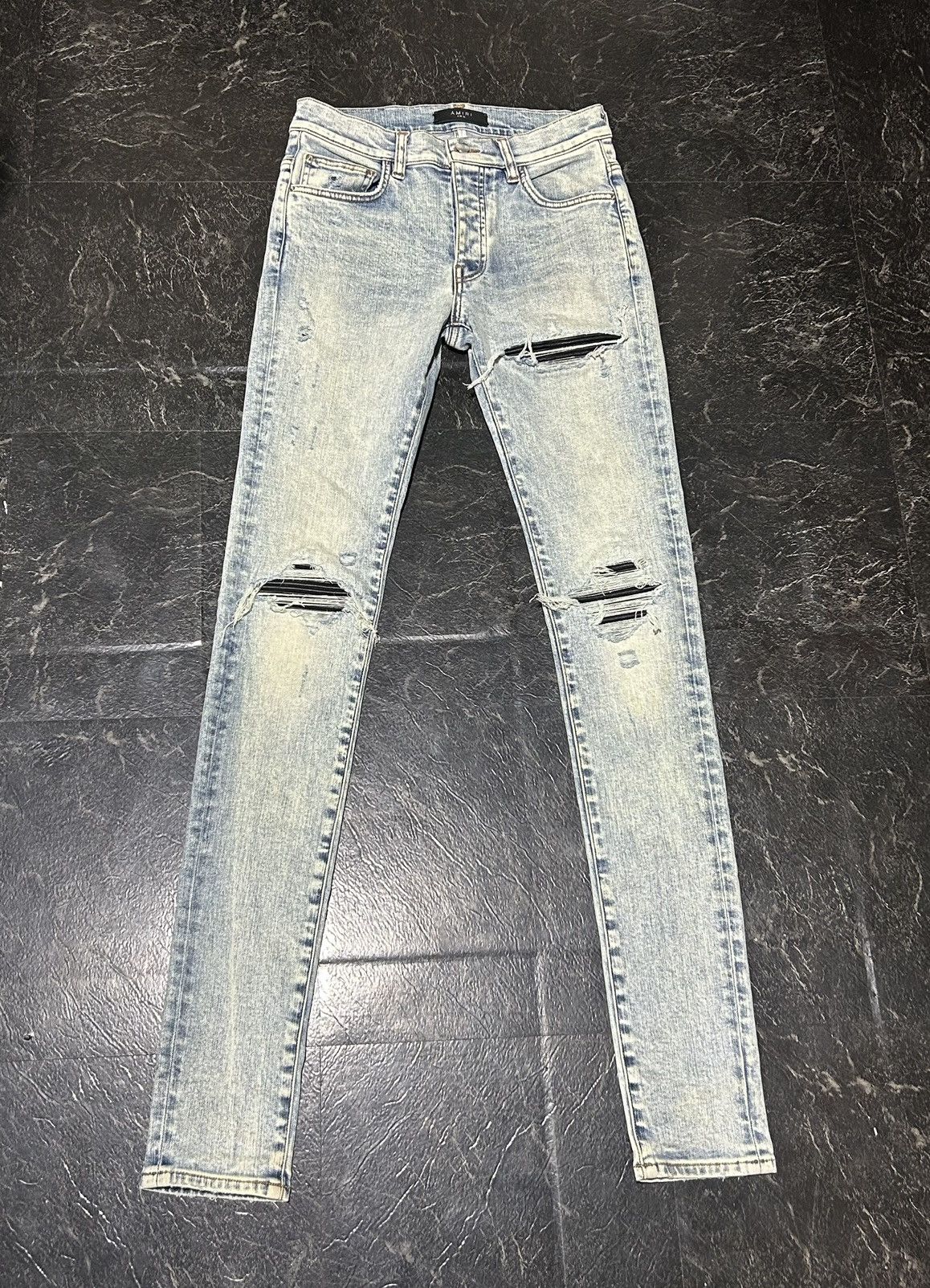 Amiri Jean Mx1 Light Indigo Black Patch Size 28 Very Clean!