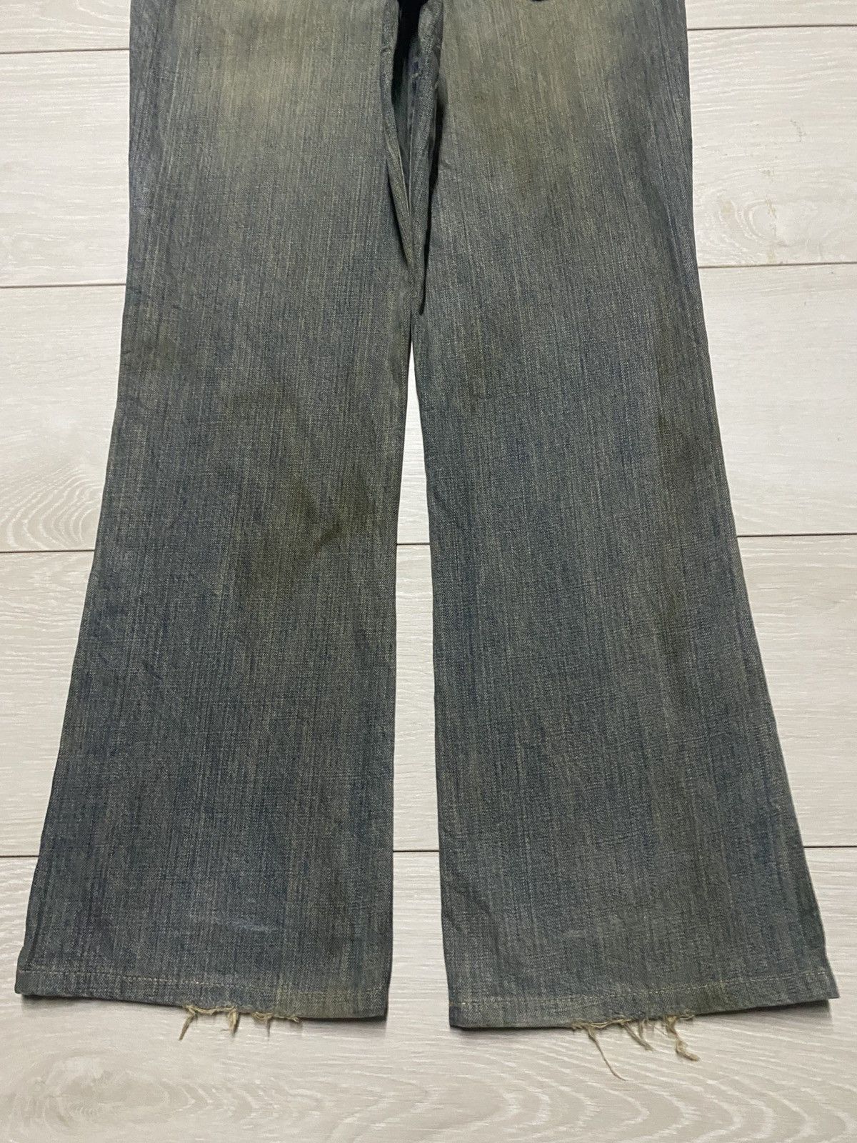 Wrangler Wrangler Authentic Western Geams Grunge Mud Wash Flare Jean Size US 30 / EU 46 - 6 Thumbnail