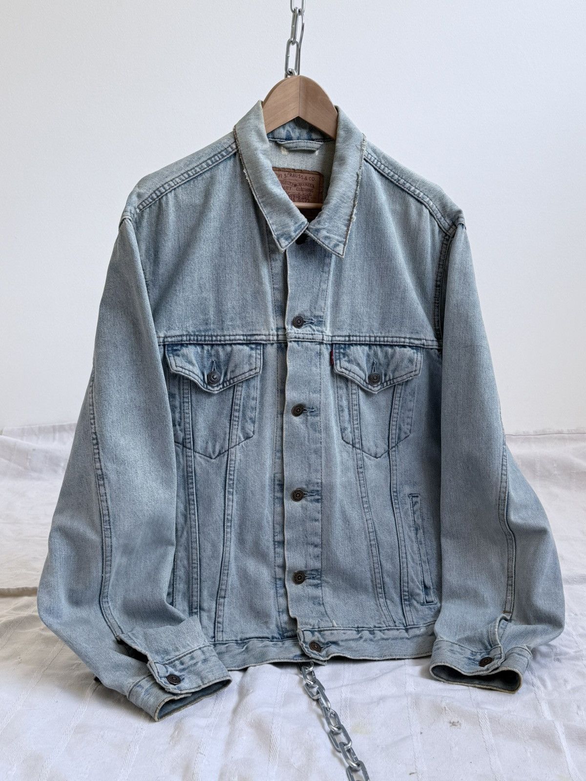 Levi's Vintage 90s Levi’s Faded Denim Jacket Size US XL / EU 56 / 4 - 1 Thumbnail