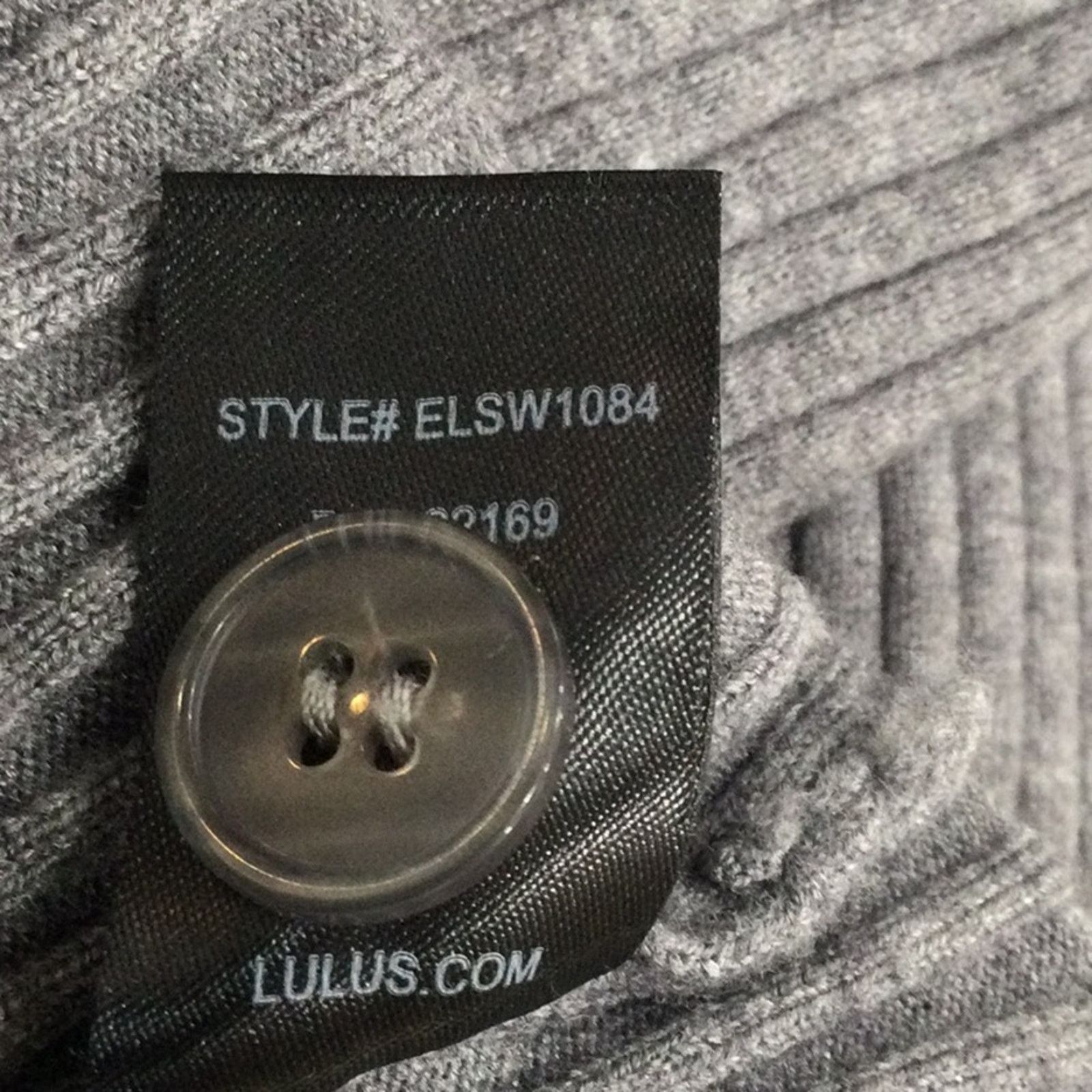 Other Lulus Gray V-Neck Rib Knit L/S 3 Button Bodycon Top Size M Size M / US 6-8 / IT 42-44 - 12 Thumbnail