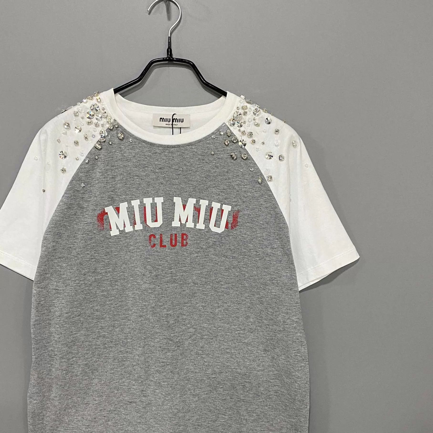 Miu Miu MIU MIU colorblocked neckline crystal logo short sleeve M Size M / US 6-8 / IT 42-44 - 2 Thumbnail