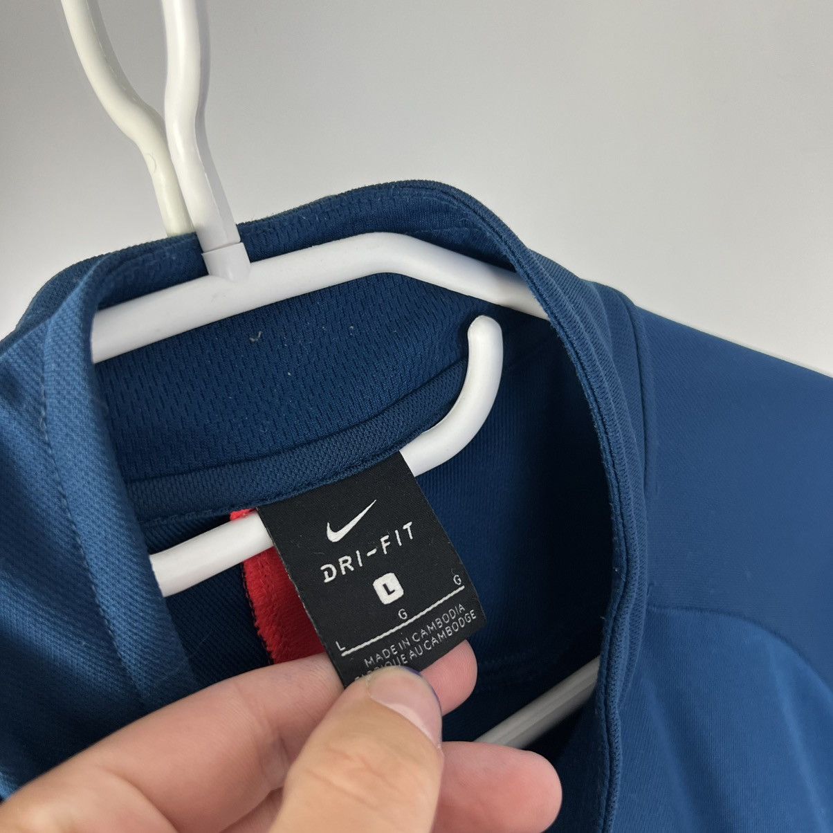 Nike Vintage Nike Dry Fit Swoosh Track Suit Streetwear Style Size US L / EU 52-54 / 3 - 7 Thumbnail