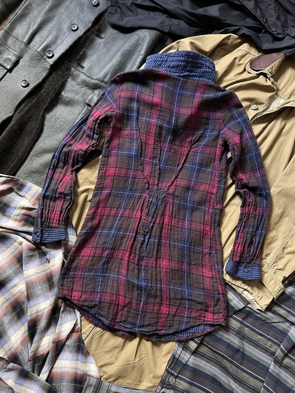 Marithe + Francois Girbaud Vintage Marithe Francouis Girbaud Buttn Up Avant-Garde Shirt Size XS / US 0-2 / IT 36-38 - 2 Thumbnail