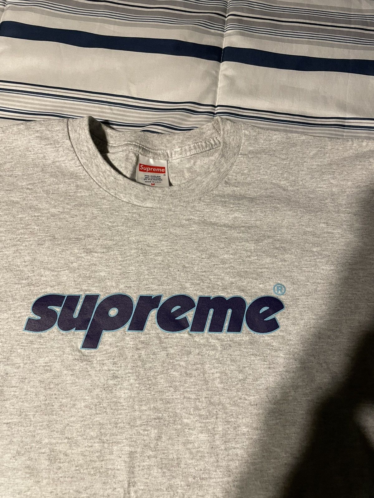 Supreme Supreme purple logo Tshirt Size US M / EU 48-50 / 2 - 2 Thumbnail