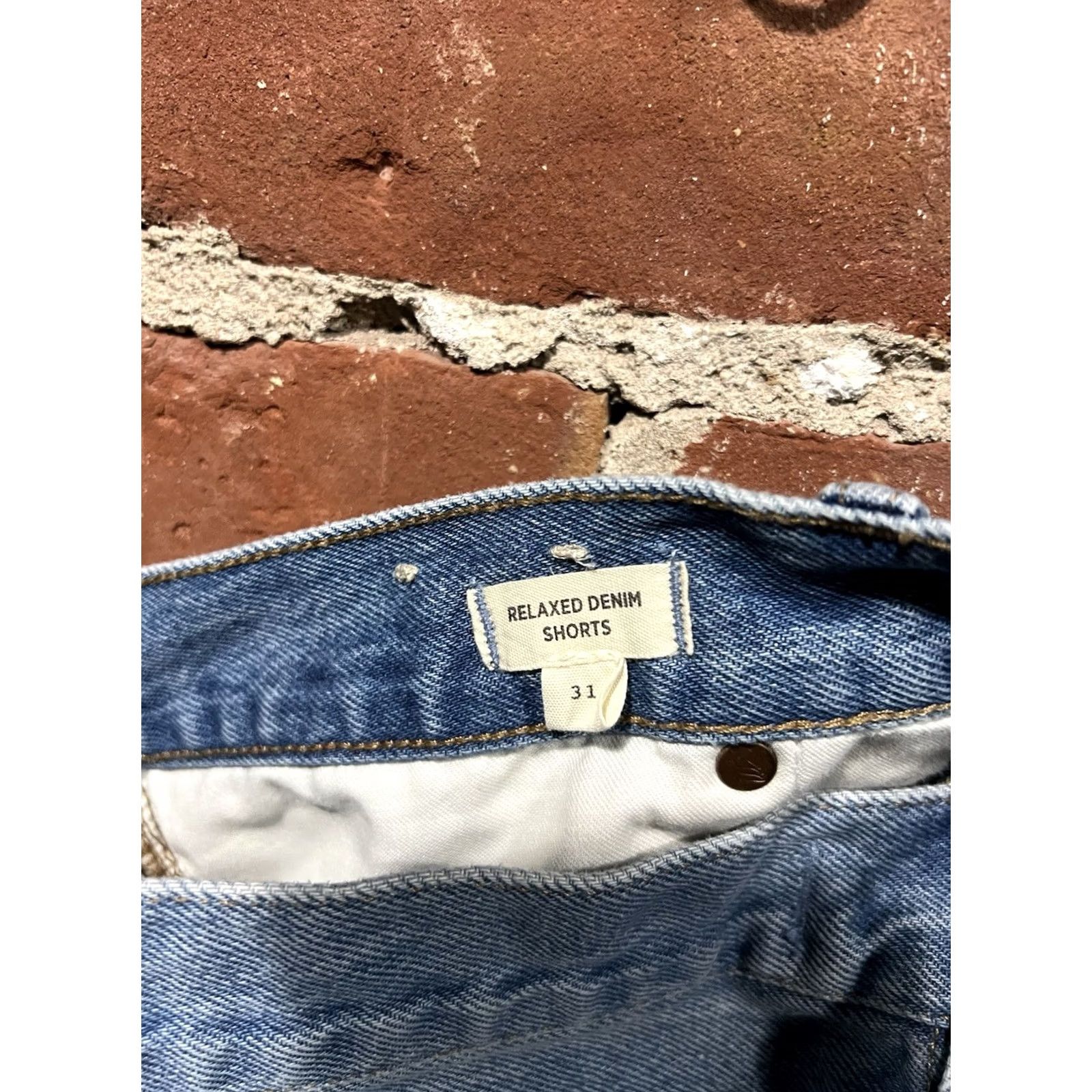 Madewell MADEWELL High Rise Relaxed Denim Cut-Off Jean Shorts 31 Blue Women Adult Regular 100% Cotton Zip Front Flat Front Jeans Shorts Size 24" / US 00 / IT 34 - 4 Thumbnail
