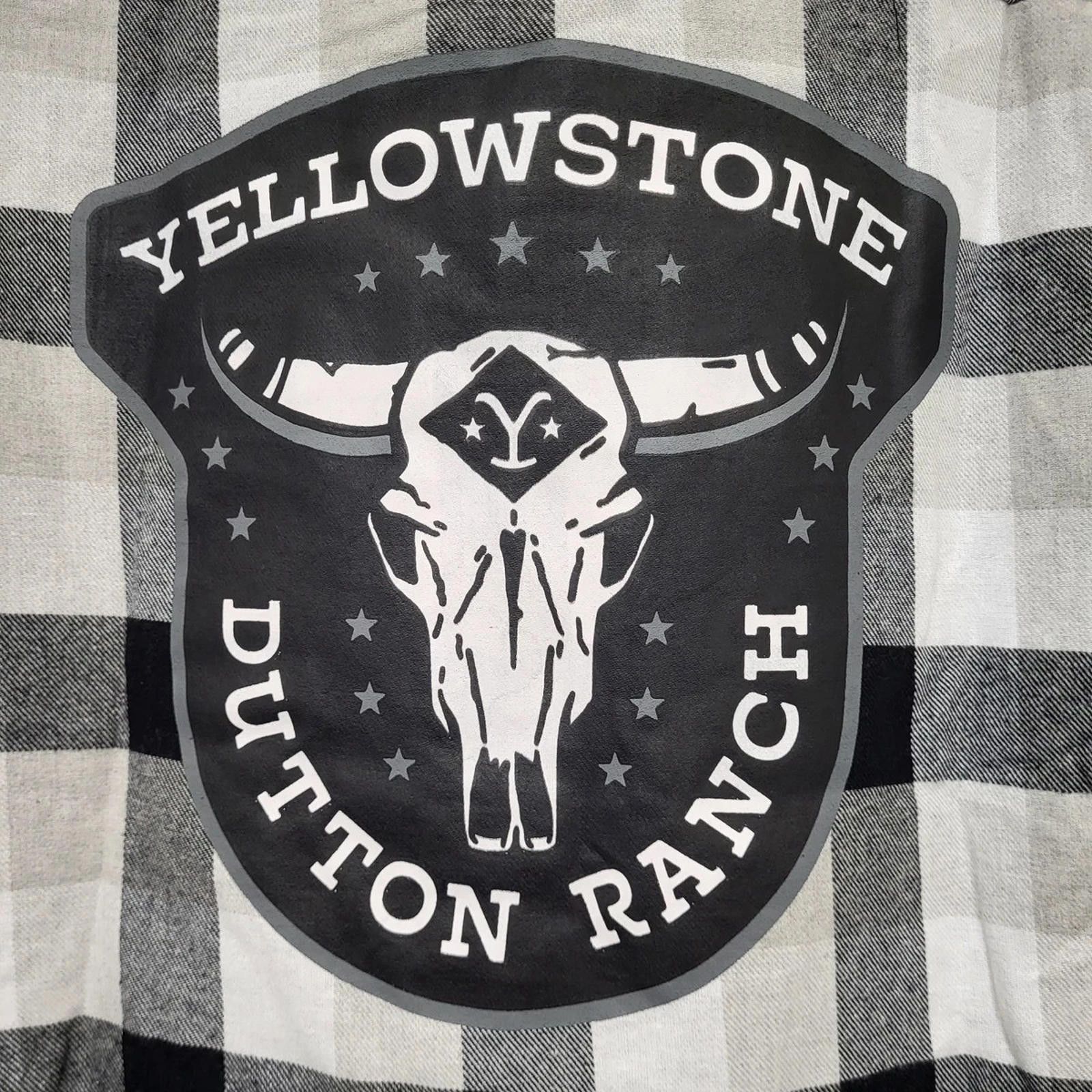Other Yellowstone Flannel Shirt Men's SzL White Black Dutton Ranch Size US L / EU 52-54 / 3 - 8 Thumbnail
