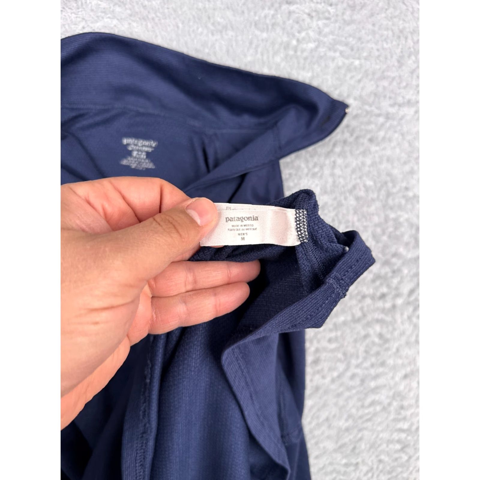 The North Face The North Face Shirt Men Large Red Long Sleeve Cotton Front Logo Crew Neck Shirt Mens Large Red Long Sleeve Cotton Logo Front The North Face Size US L / EU 52-54 / 3 - 2 Thumbnail