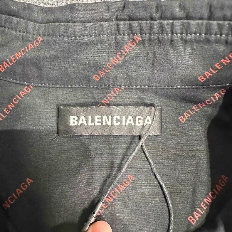 Balenciaga Balenciaga size 39 Shirt Size US XS / EU 42 / 0 - 3 Thumbnail