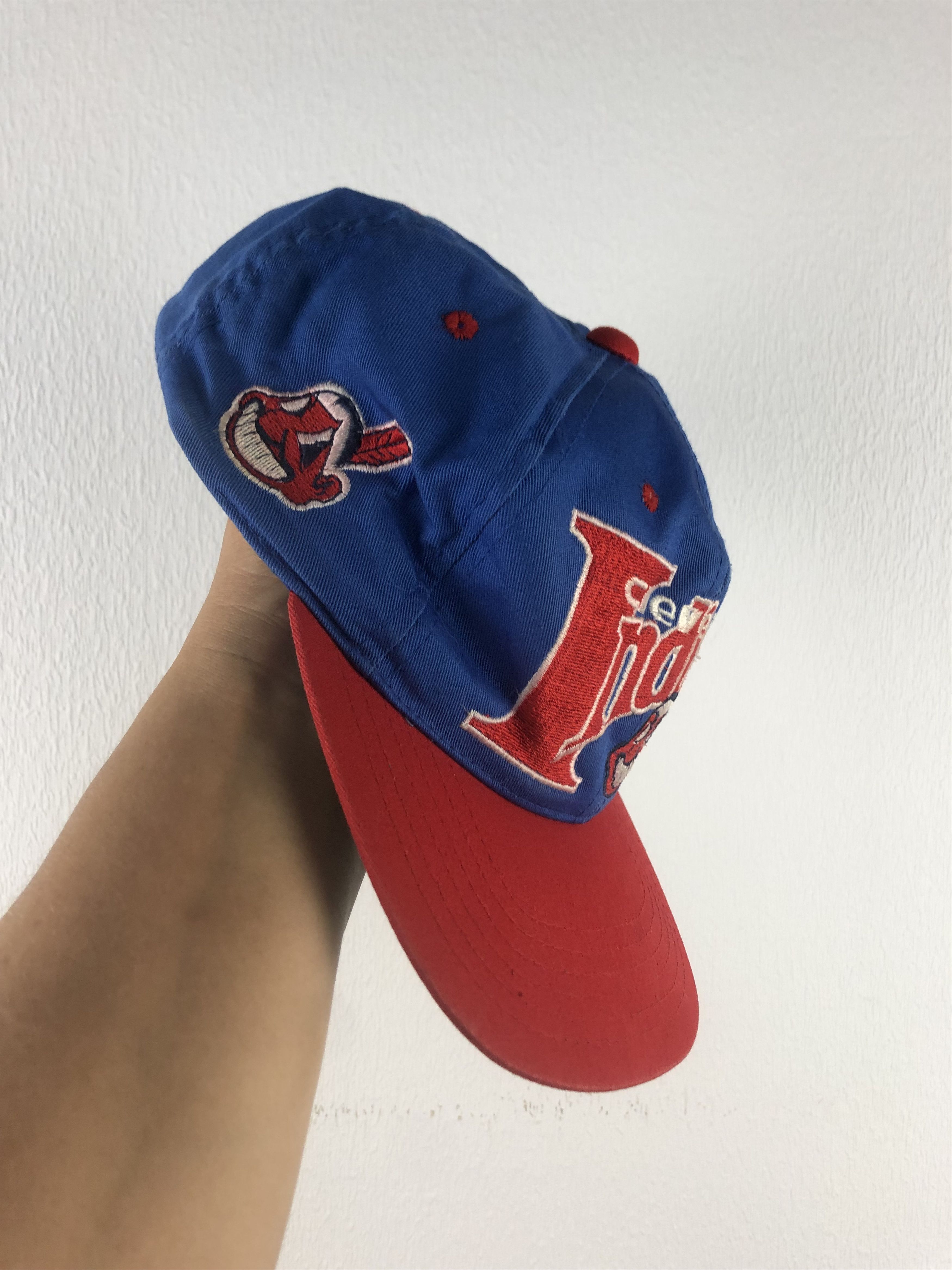 Vintage Vintage 90's Cleveland Indians Snapback Cap Hat One Size Size ONE SIZE - 2 Thumbnail