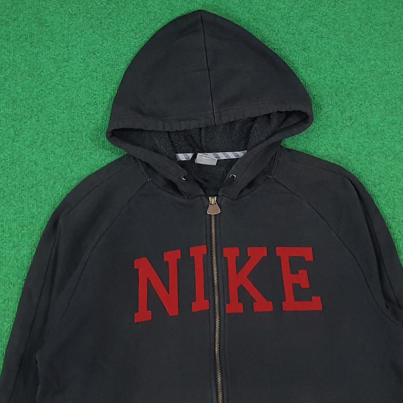Nike Vintage Nike Spell Out Full Zip Hoodie C273N13 Size US L / EU 52-54 / 3 - 2 Thumbnail