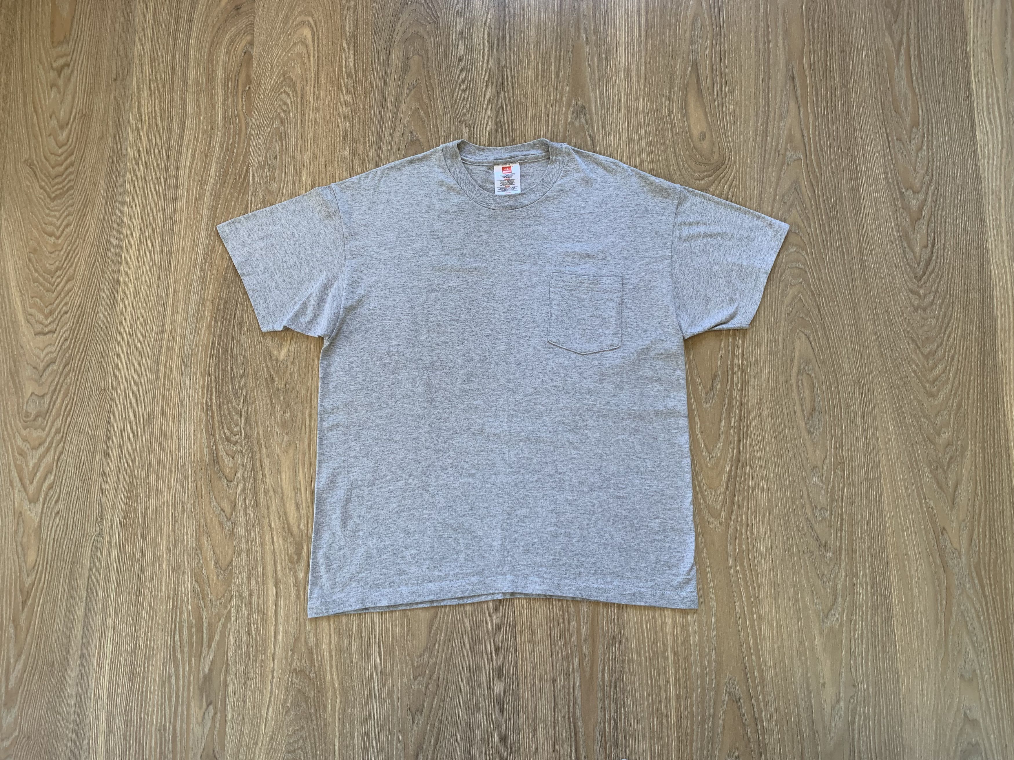 Hanes × Vintage Vintage Hanes Grey Basic Pocket T Shirt Size US M / EU 48-50 / 2 - 1 Thumbnail