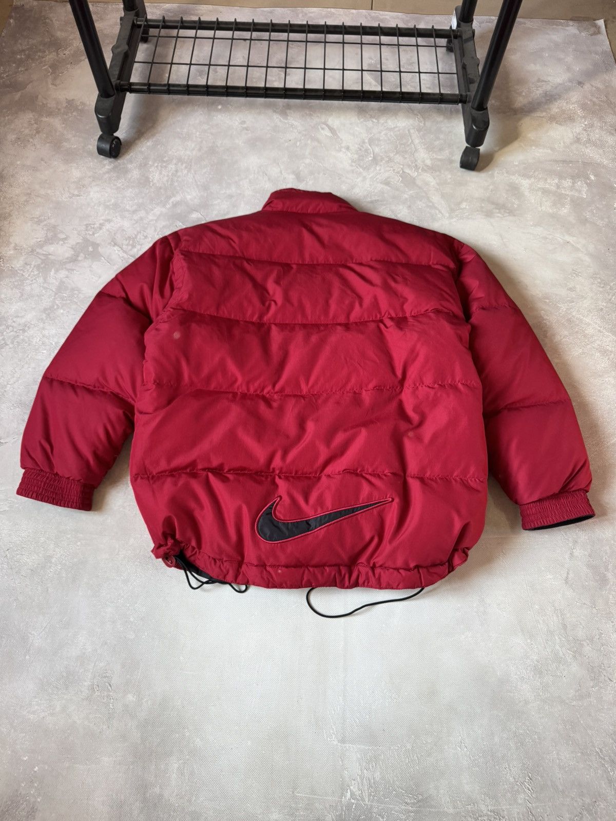 Nike Vintage Nike Big Swoosh Y2k Red Down Puffer Jacket Size US S / EU 44-46 / 1 - 15 Thumbnail