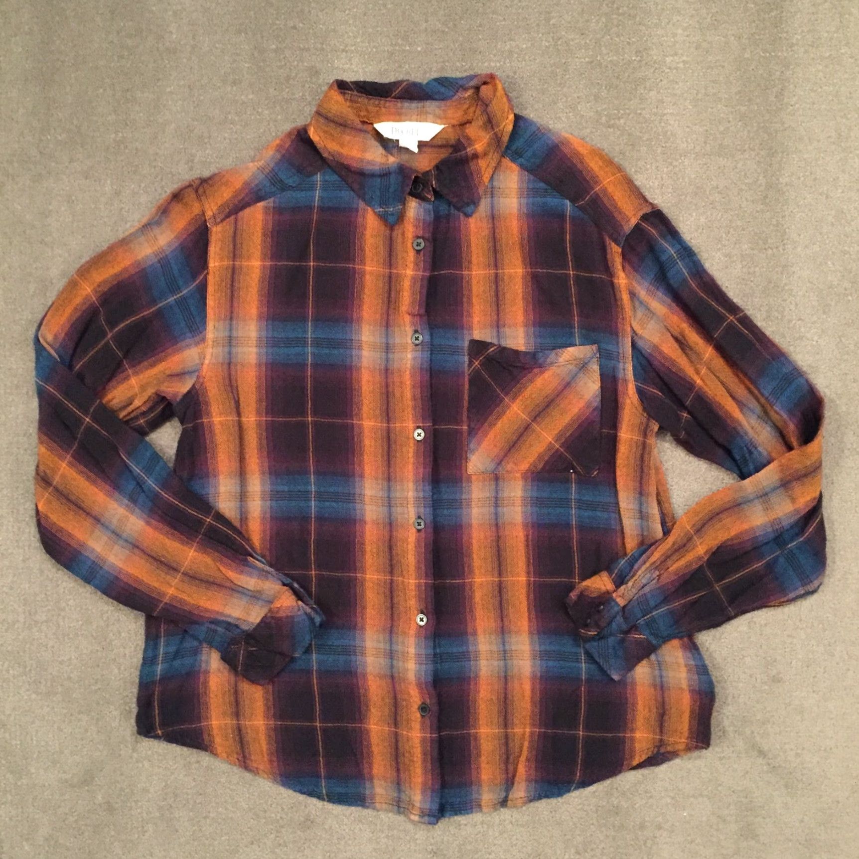 Decree **Decree Women's Medium Multicolor Plaid Long Sleeve Button Front Shirt** User: **Decree Women's Medium Multicolor Plaid Long Sleeve Button-Up Shirt** Size M / US 6-8 / IT 42-44 - 2 Thumbnail