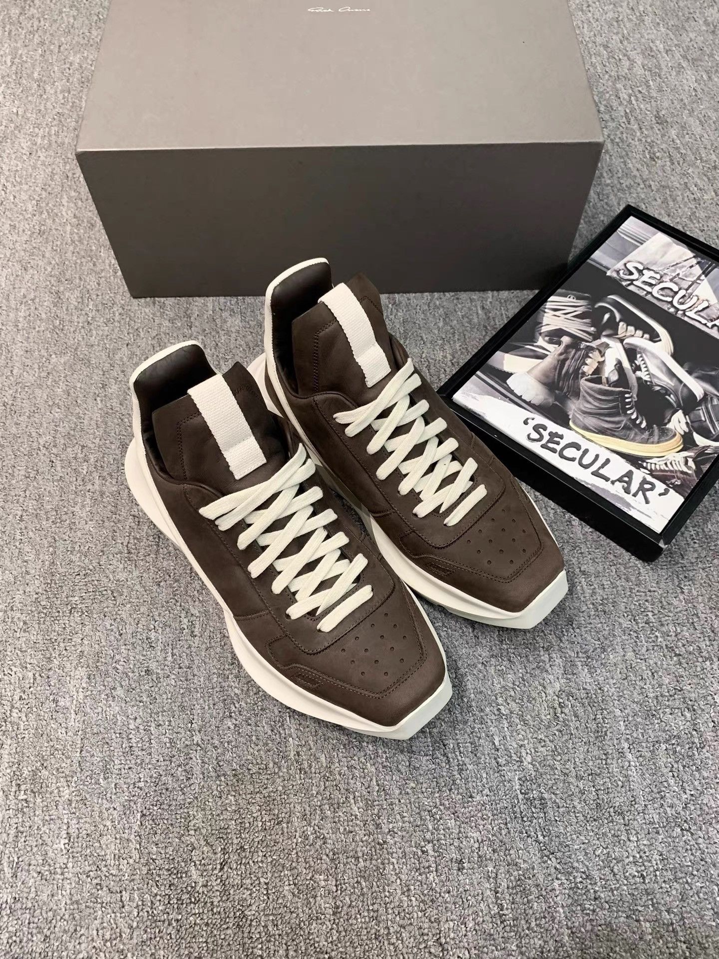 Rick Owens Rick Owens Runner Mainline Leather Tank Sneakers K34 Size US 5.5 / EU 38 - 2 Thumbnail