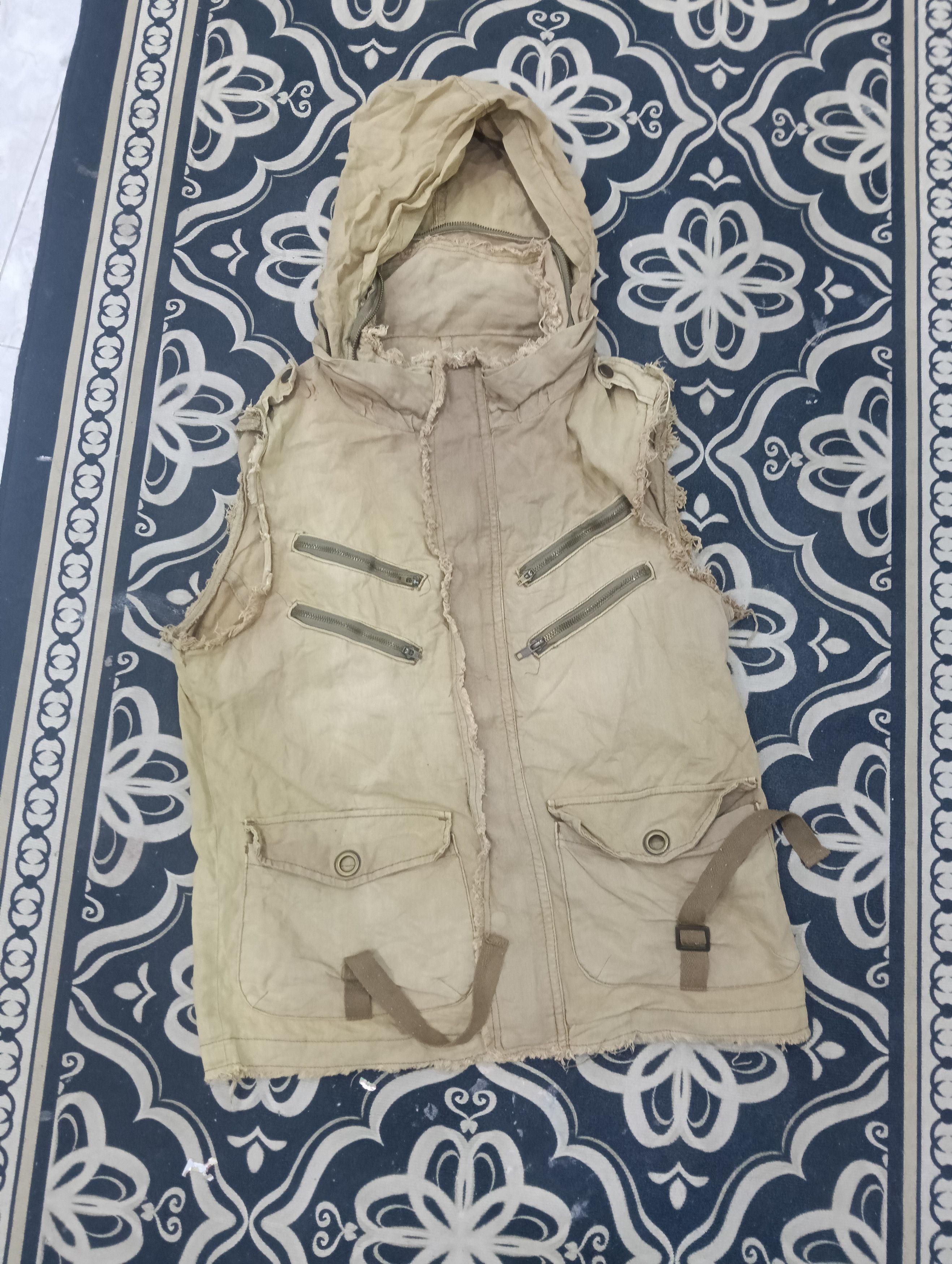 Punk and Yo Clonedevgru Japan Punk/Gothic Sleeveless Jacket Size US L / EU 52-54 / 3 - 21 Thumbnail