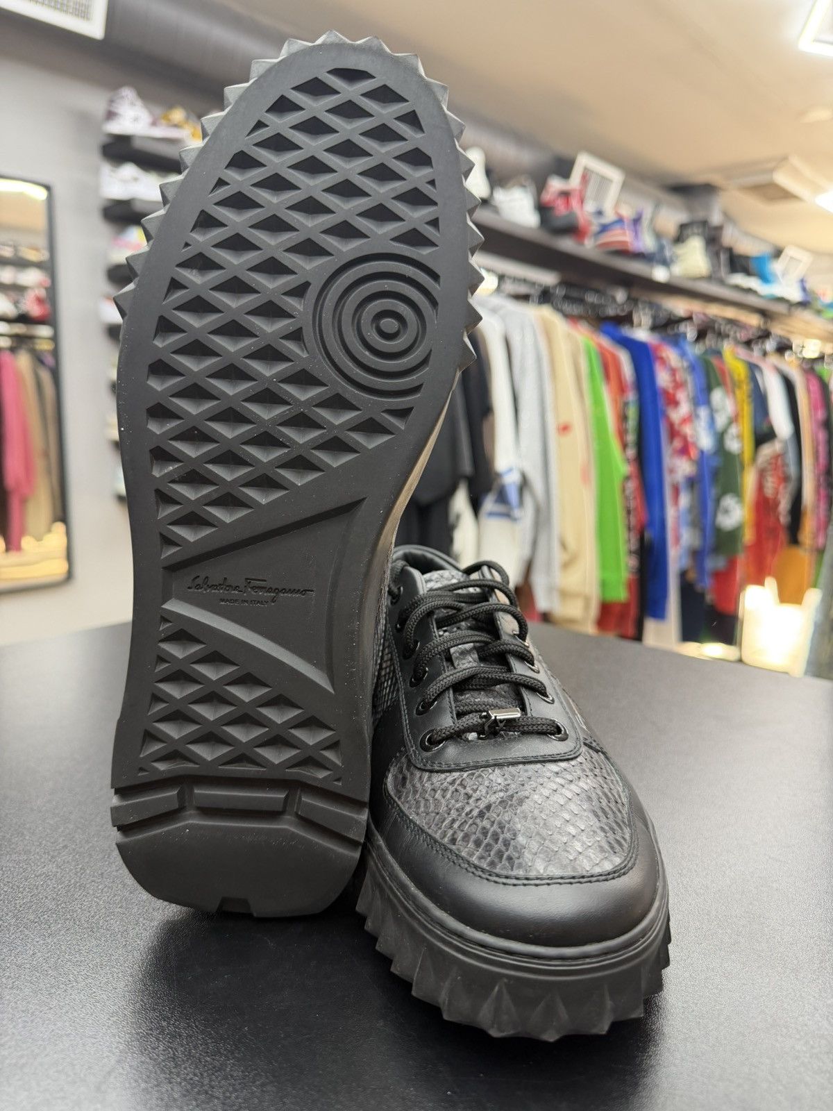 Salvatore Ferragamo Size 8.5 - Salvatore Ferragamo Black Animal Print Size US 8.5 / EU 41-42 - 9 Thumbnail
