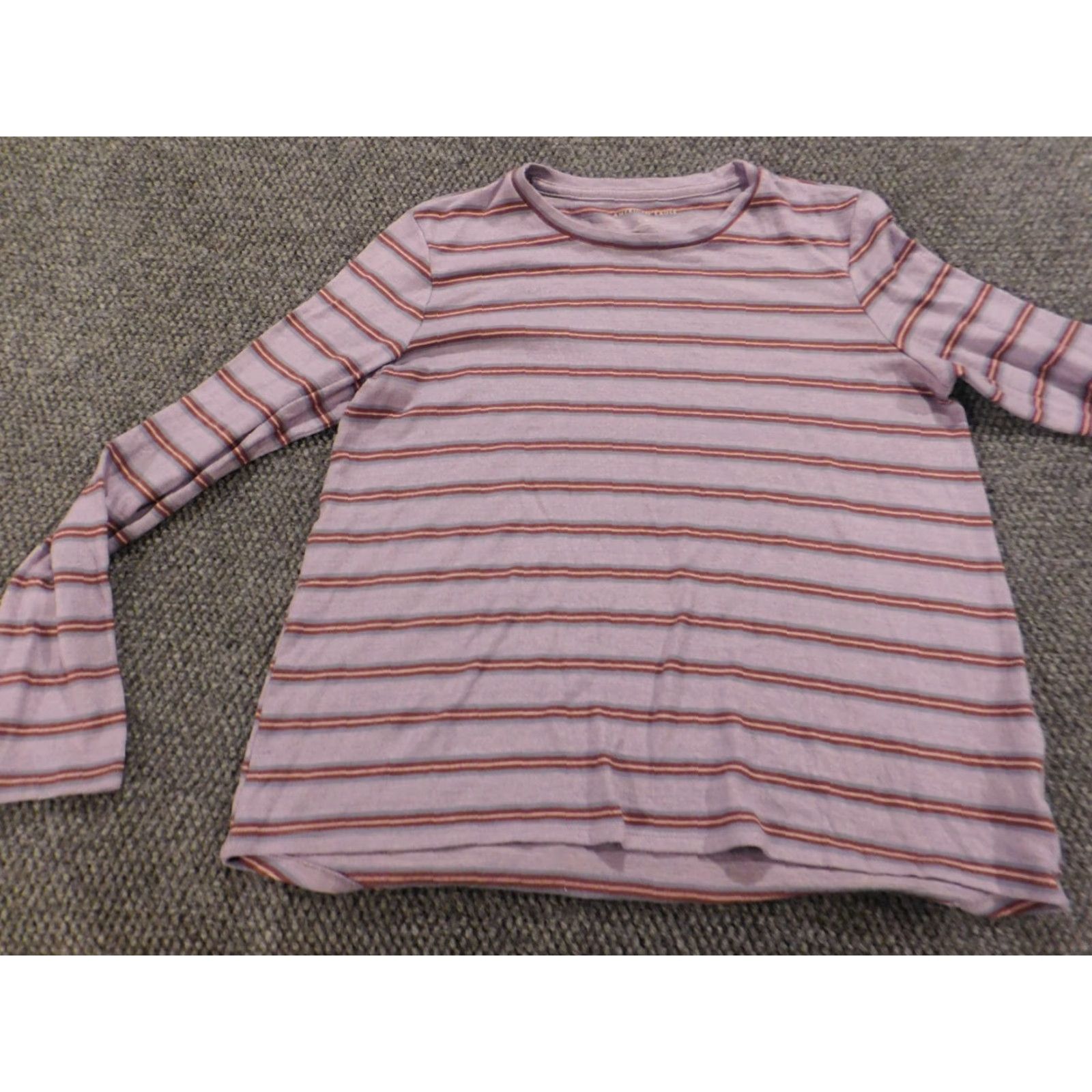 American Eagle Outfitters American Eagle Outfitters Blouse Womens Medium Purple Striped Raglan Sleeve Knit Collared Button-Down Pocket Short Sleeve? Size M / US 6-8 / IT 42-44 - 3 Thumbnail
