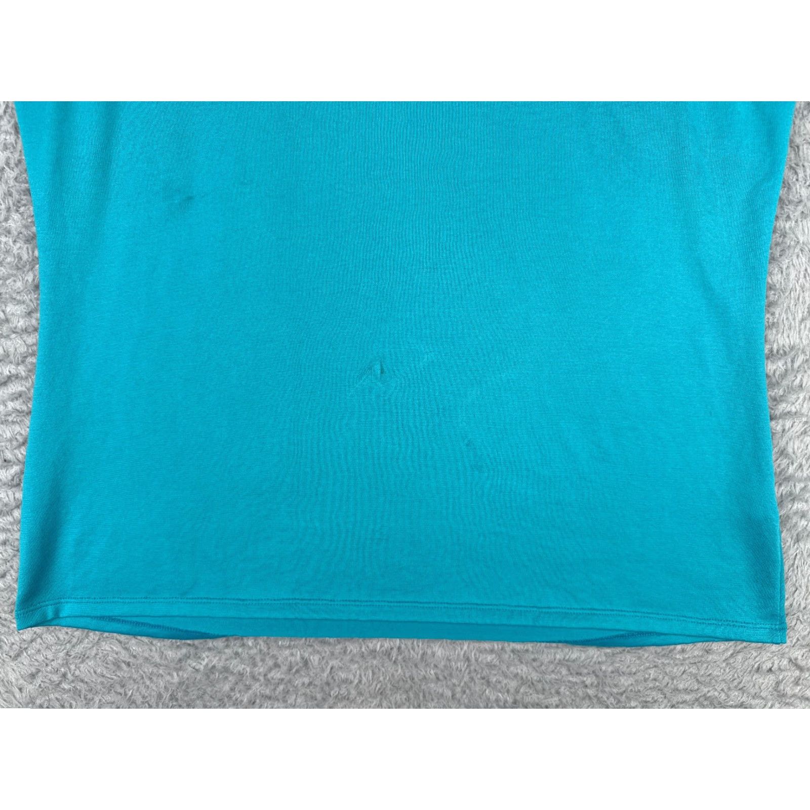 The North Face The North Face T-Shirt Womens Large Blue Short Sleeve V-Neck 100% Polyester READ Size L / US 10 / IT 46 - 5 Thumbnail