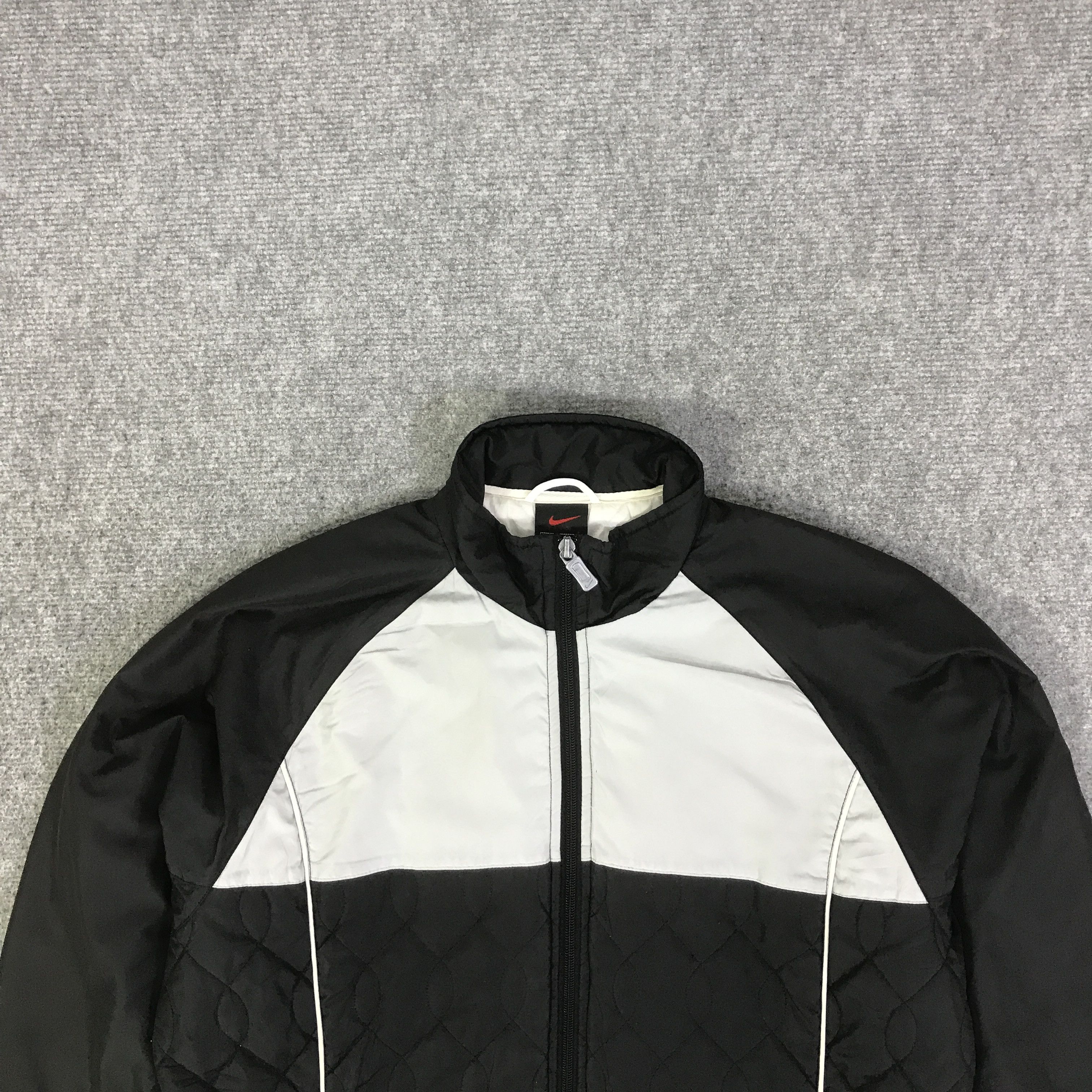 Nike NIKE DESIGN WOMAN JACKET K98B10 Size US L / EU 52-54 / 3 - 2 Thumbnail