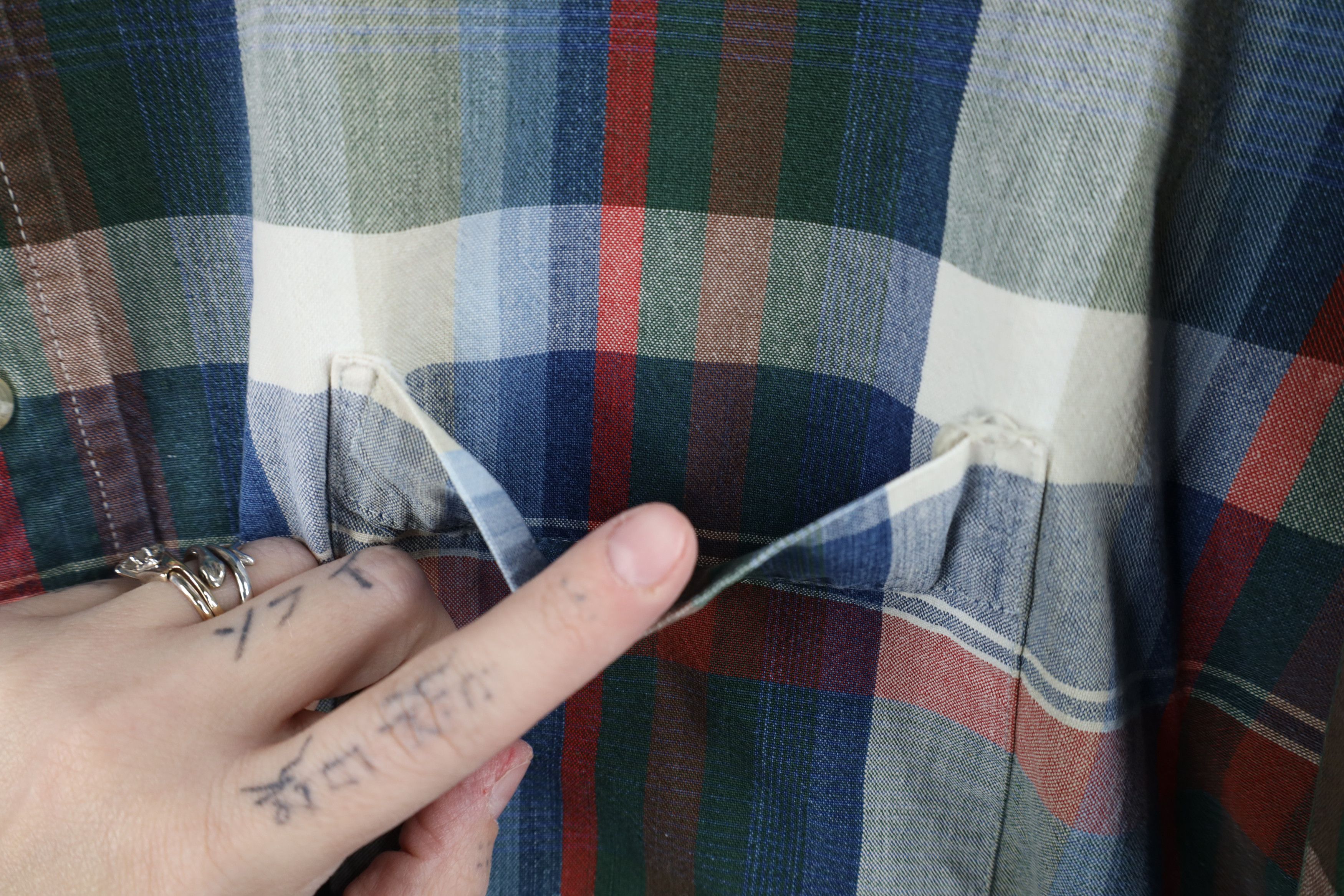 Vintage Vintage 90s Streetwear Rainbow Plaid Collared Button Shirt Size US XXL / EU 58 / 5 - 7 Thumbnail