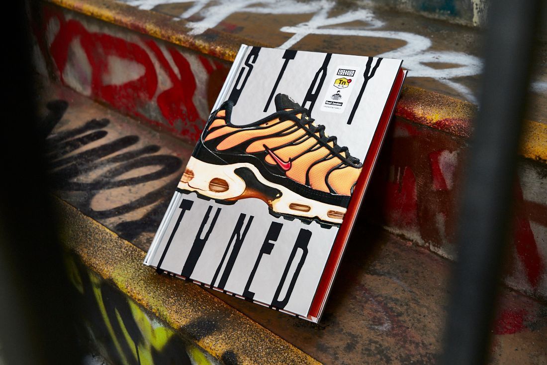Other 'Stay Tuned’ Book Foot Locker X Sneaker Freaker Size ONE SIZE - 1 Thumbnail