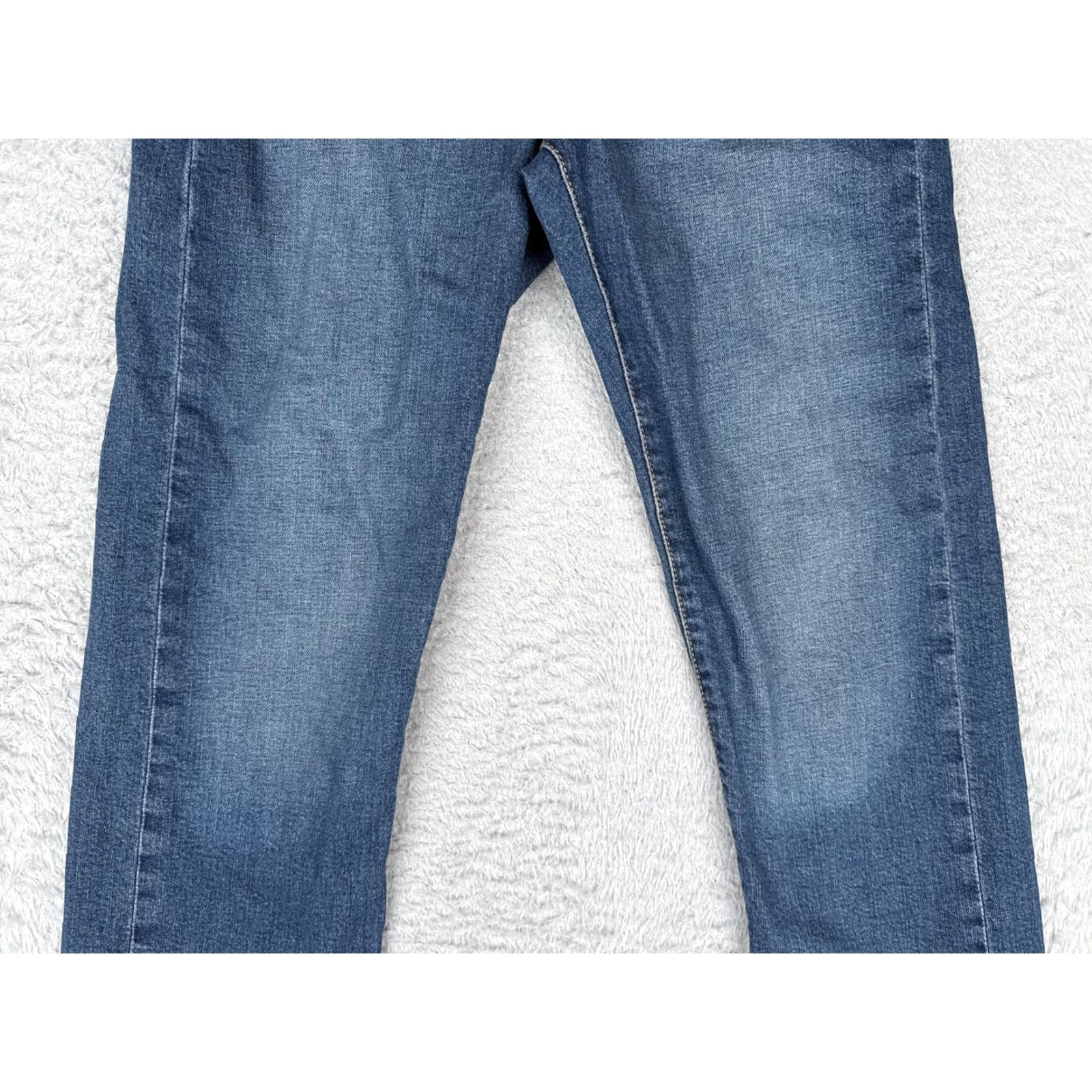 Levi's Levi's Jeans Wedgie Straight Womens 28x28 Blue High Rise Button Fly Stretch Denim Size 28" / US 6 / IT 42 - 3 Thumbnail