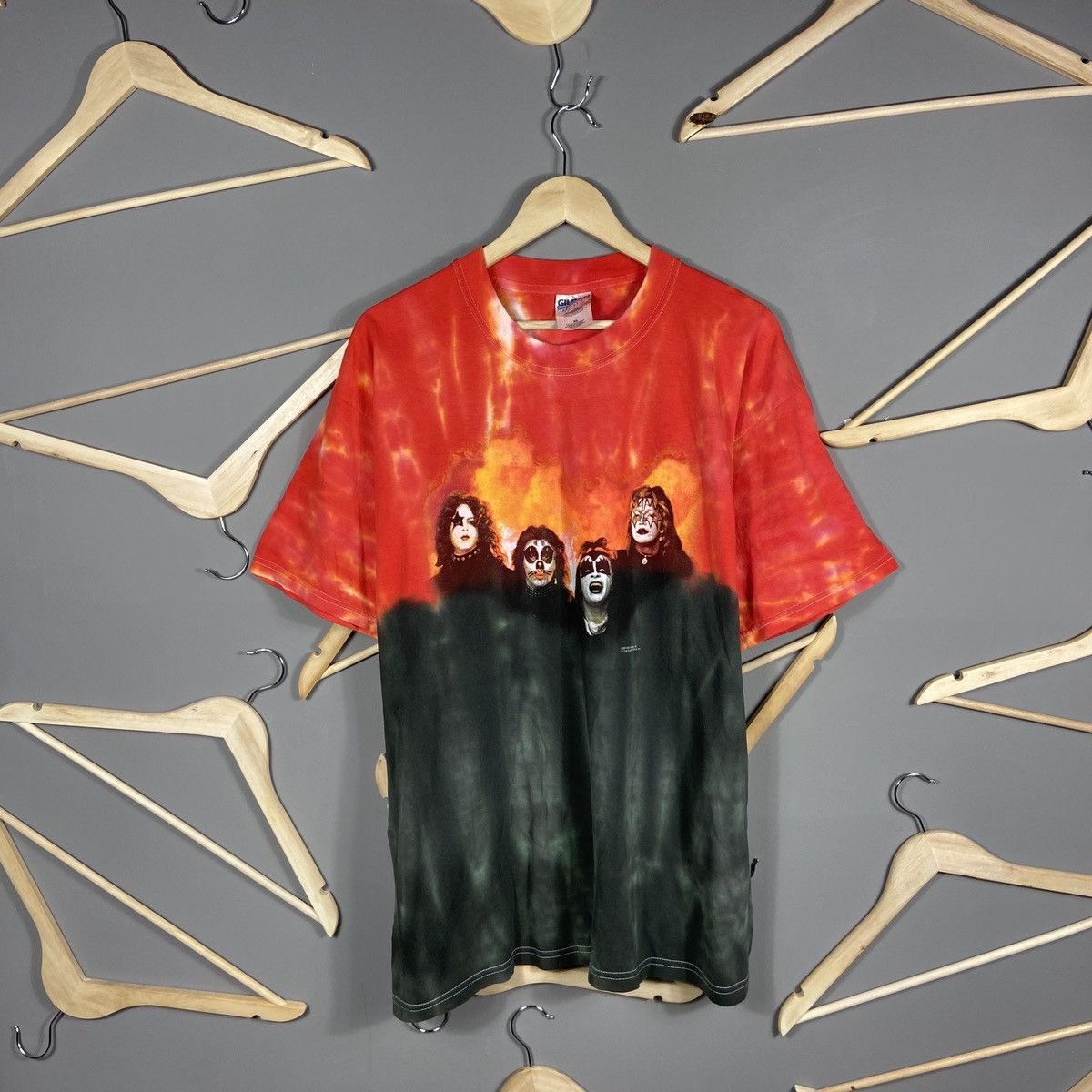 Band Tees Vintage 2000 KISS Band Fire and Smoke Tie-Dye T-Shirt Size US XL / EU 56 / 4 - 1 Thumbnail