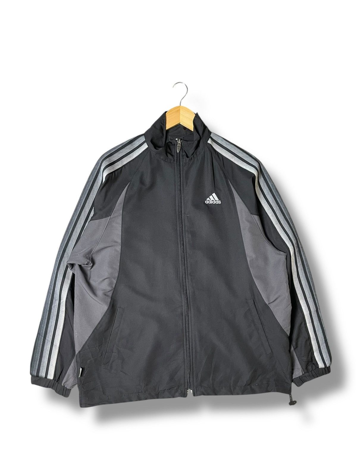 Adidas × Japanese Brand × Vintage Vintage ADIDAS Clima Zipper Light Jacket (116) Size US M / EU 48-50 / 2 - 1 Thumbnail