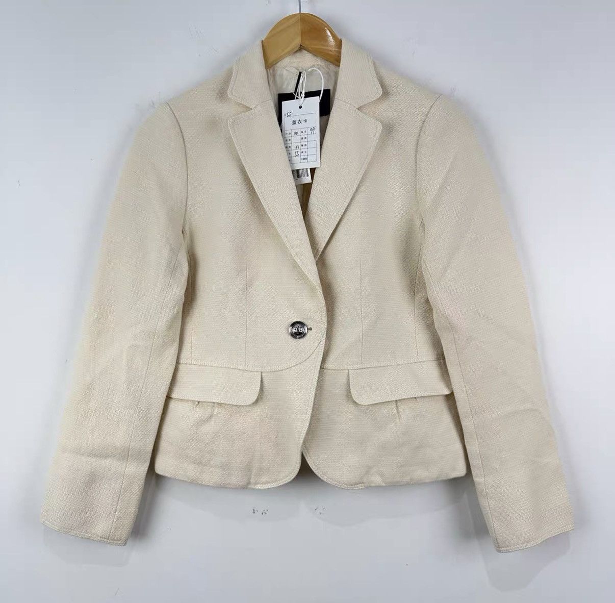 Burberry Burberry Cropped Casual Jacket J42 Size M / US 6-8 / IT 42-44 - 1 Thumbnail