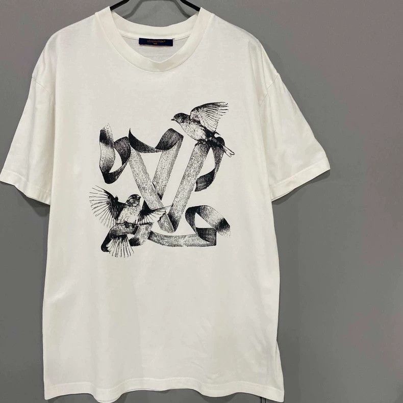 Louis Vuitton Louis Vuitton Peace Dove Logo T-shirt-2505 Size US L / EU 52-54 / 3 - 2 Thumbnail