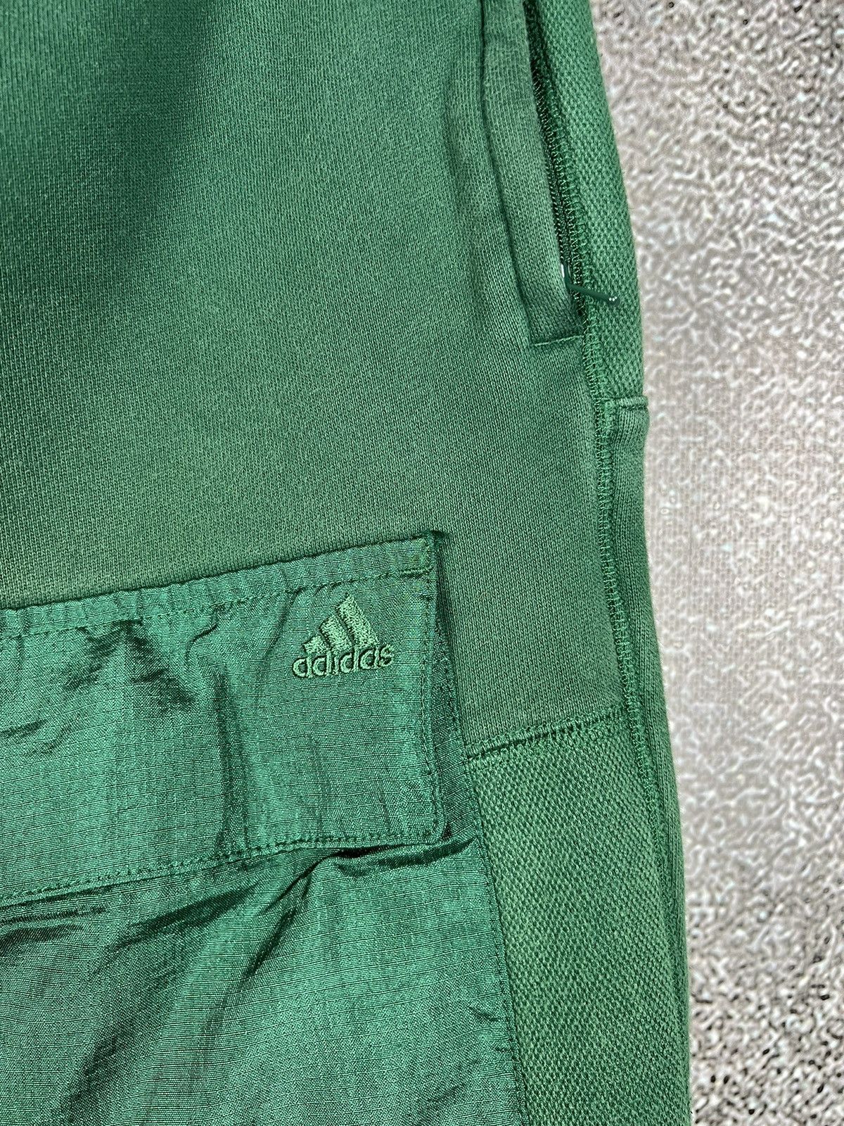 Adidas × Ivy Park Adidas x Ivy Park 4all cargo unisex Beyoncé sweat pants y2k Size US 34 / EU 50 - 11 Thumbnail