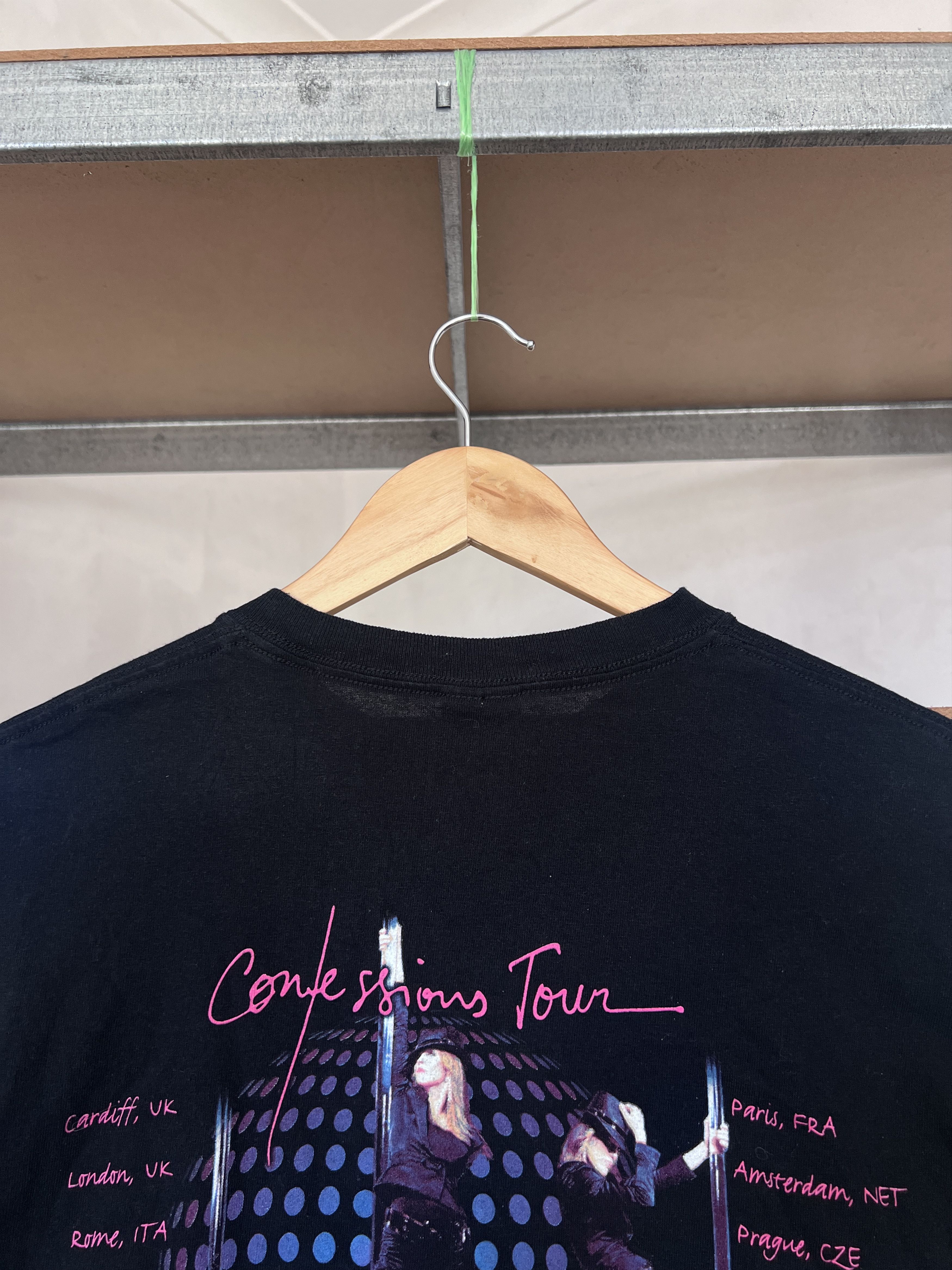 Band Tees Vintage 2006 Madonna Confessions Tour T-shirt Size US M / EU 48-50 / 2 - 10 Thumbnail