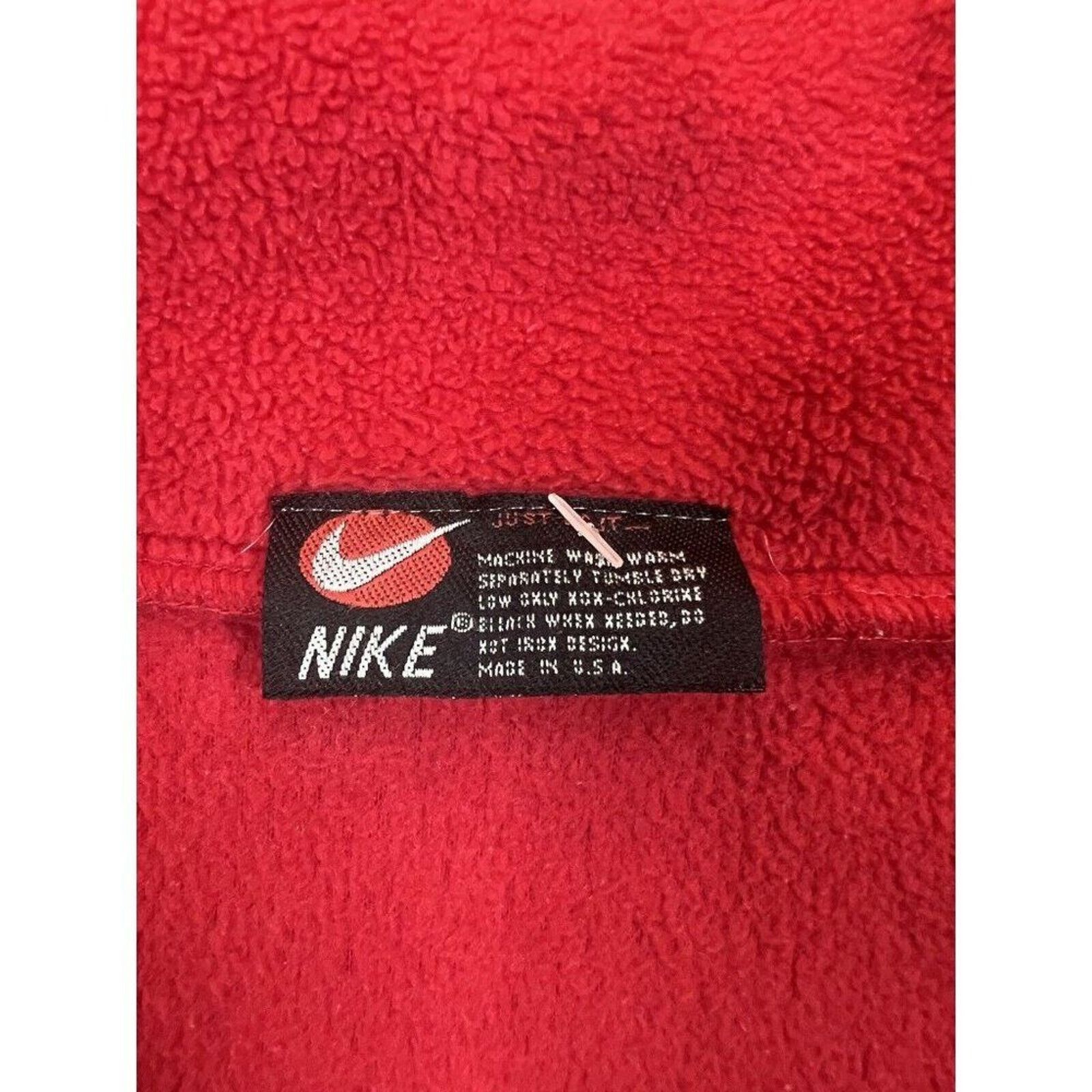 Nike Vintage Nike Mens MD Sweater Red Fleece 1/4 Zip Logo Swoosh Size US M / EU 48-50 / 2 - 8 Thumbnail