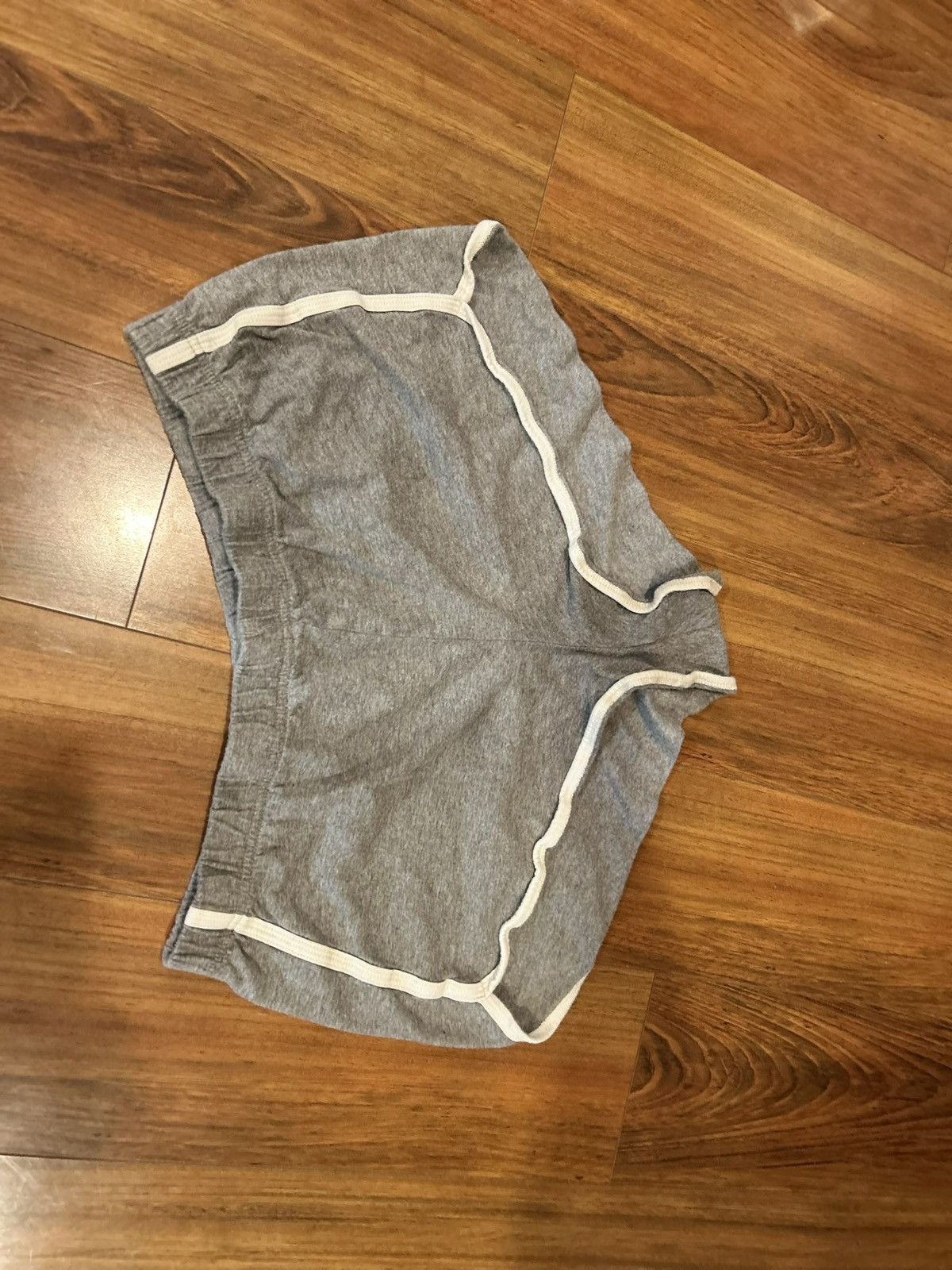 Shein Comfy Grey/White Shorts Size 32" / US 10 / IT 46 - 1 Thumbnail