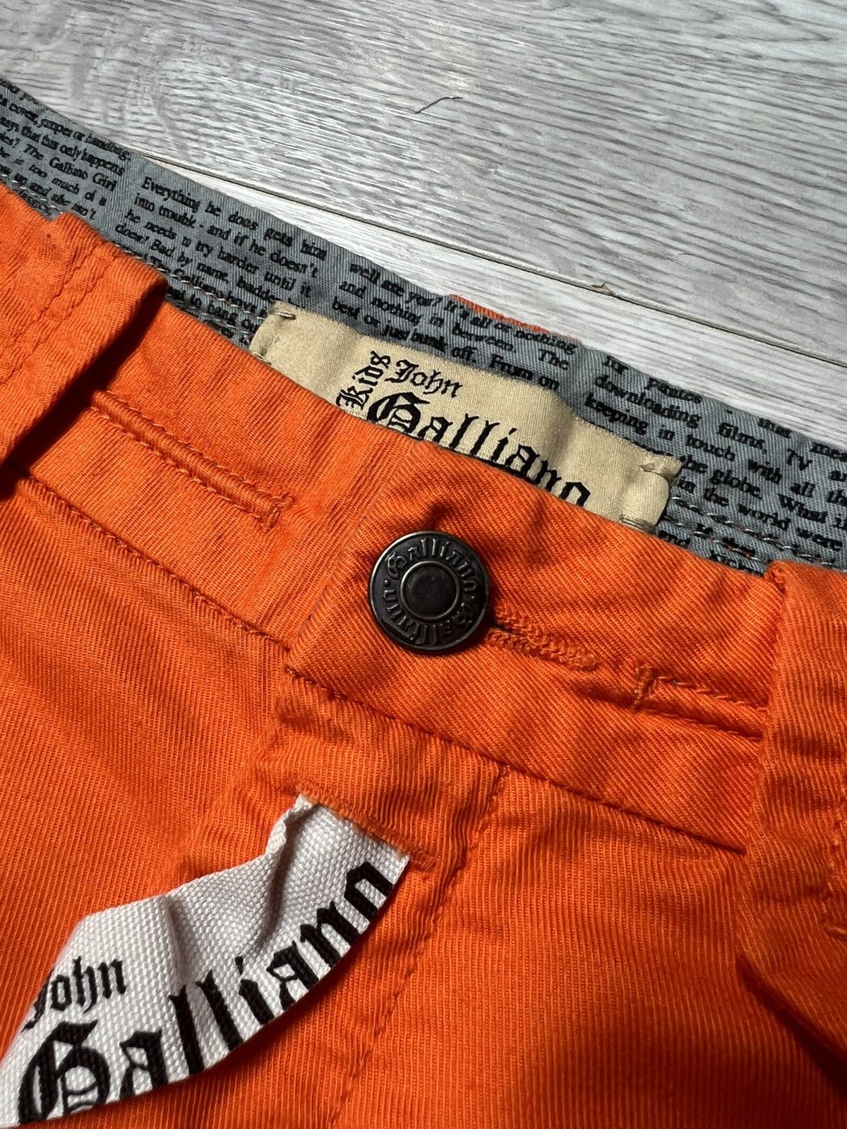 John Galliano John Galliano All Over Printed Orange Shorts Size Men’s XS Size US 28 / EU 44 - 7 Thumbnail