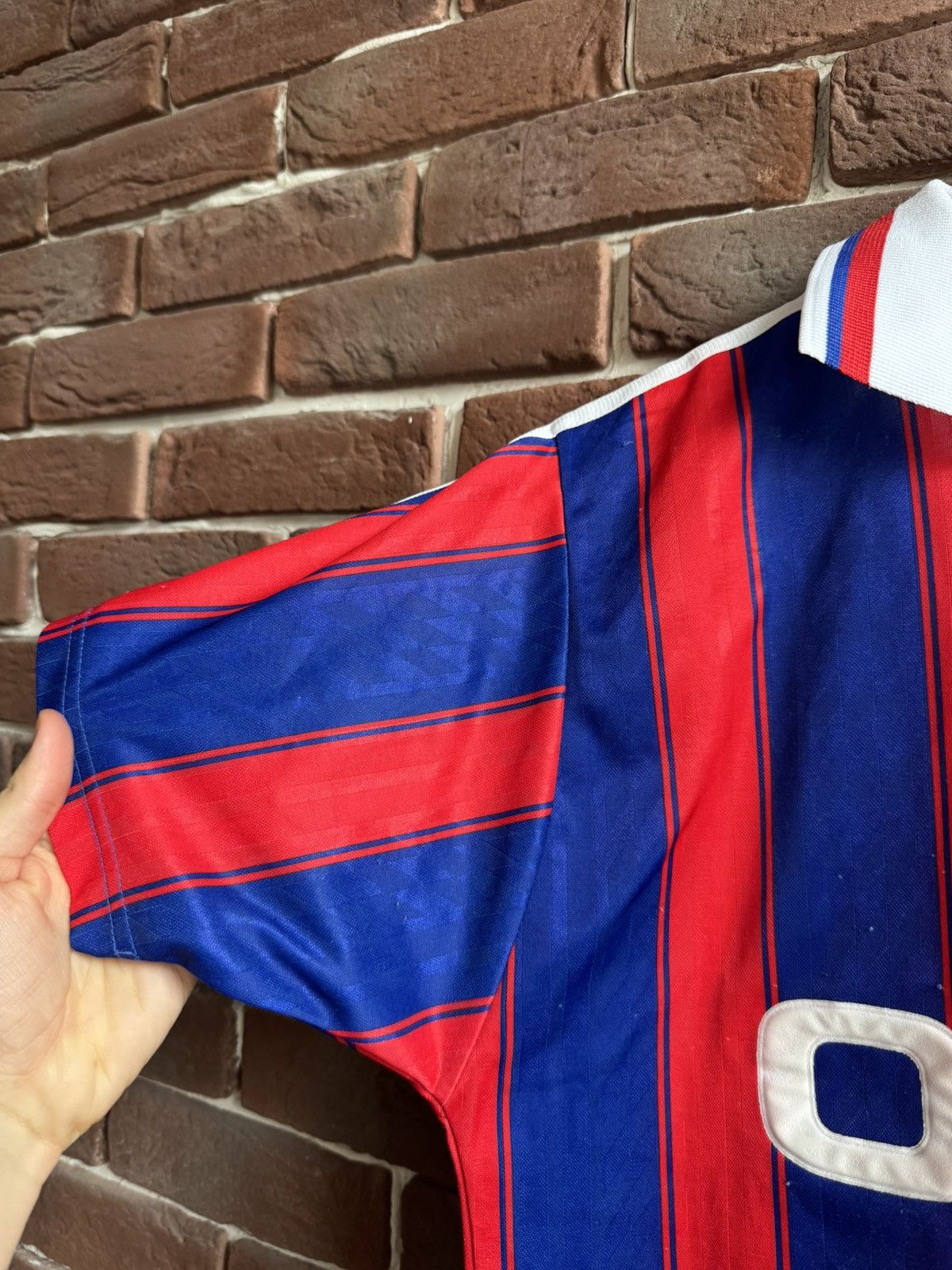 Vintage Rare Vintage 90s Adidas FC Bayern Munich Klinsmann Jersey Size US S / EU 44-46 / 1 - 9 Thumbnail