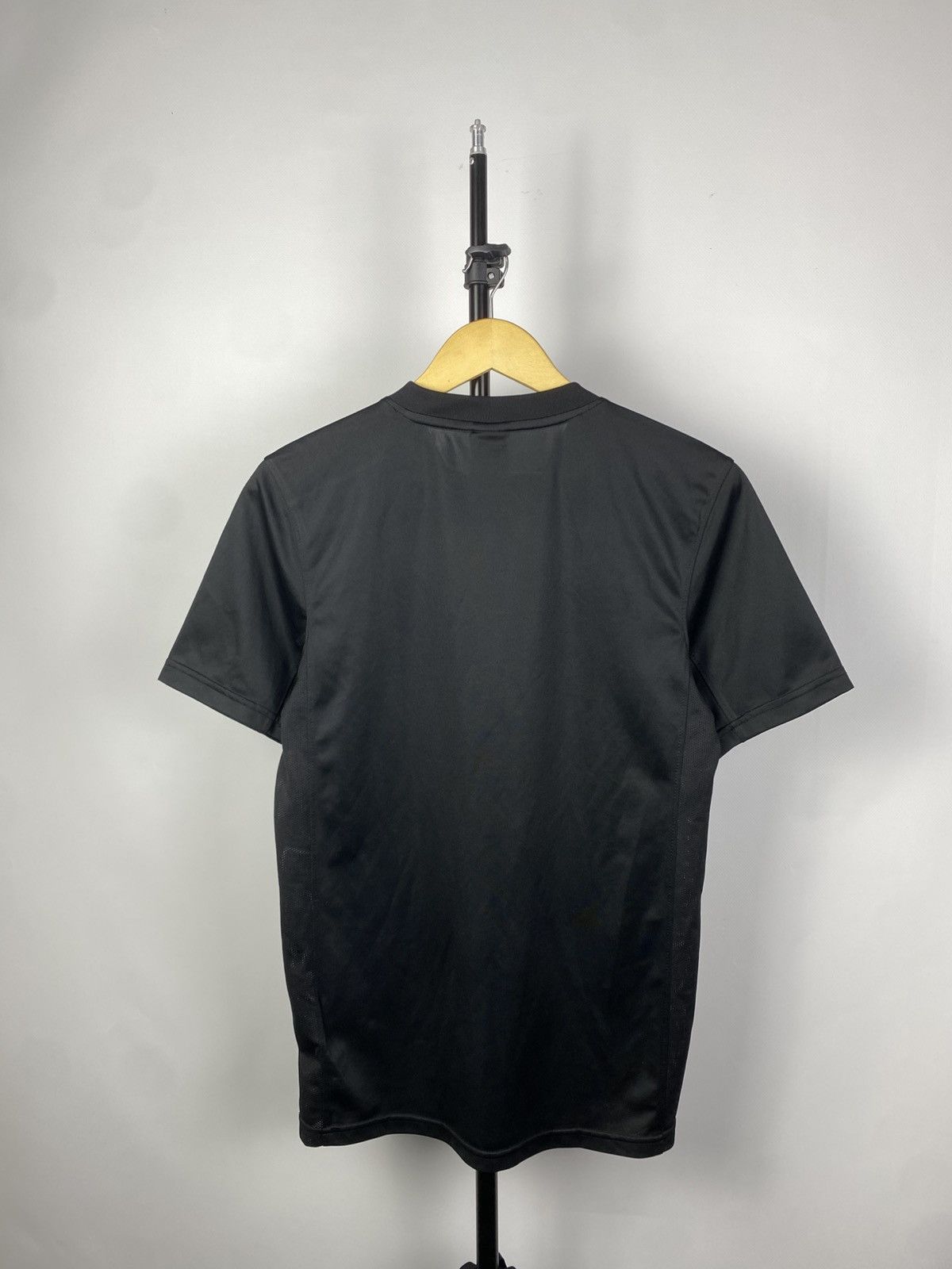 Nike BSC Young Boys soccer jersey Nike T shirt Size US S / EU 44-46 / 1 - 6 Thumbnail